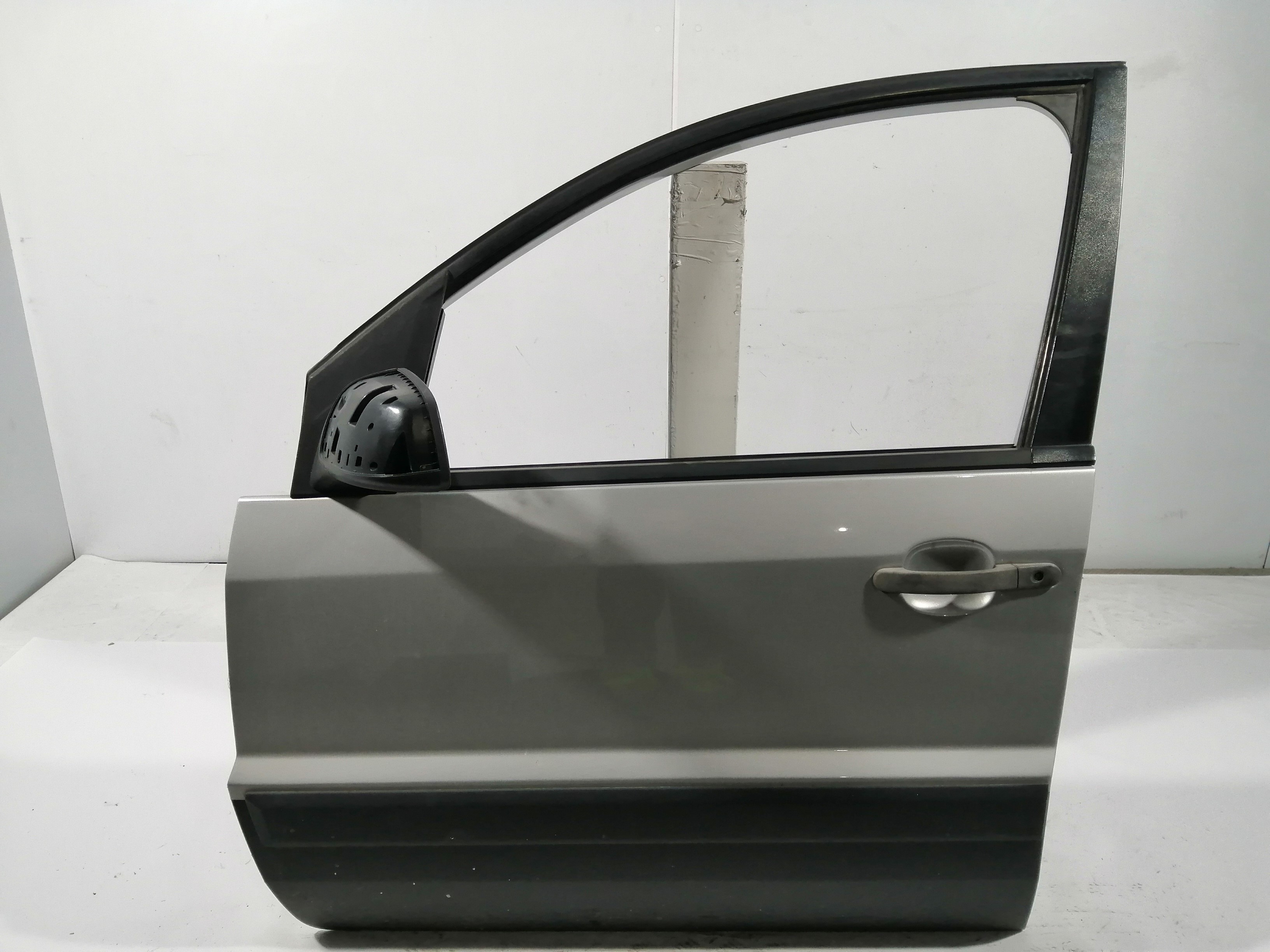 FORD Fusion 1 generation (2002-2012) Front Left Door 1692551 24547248
