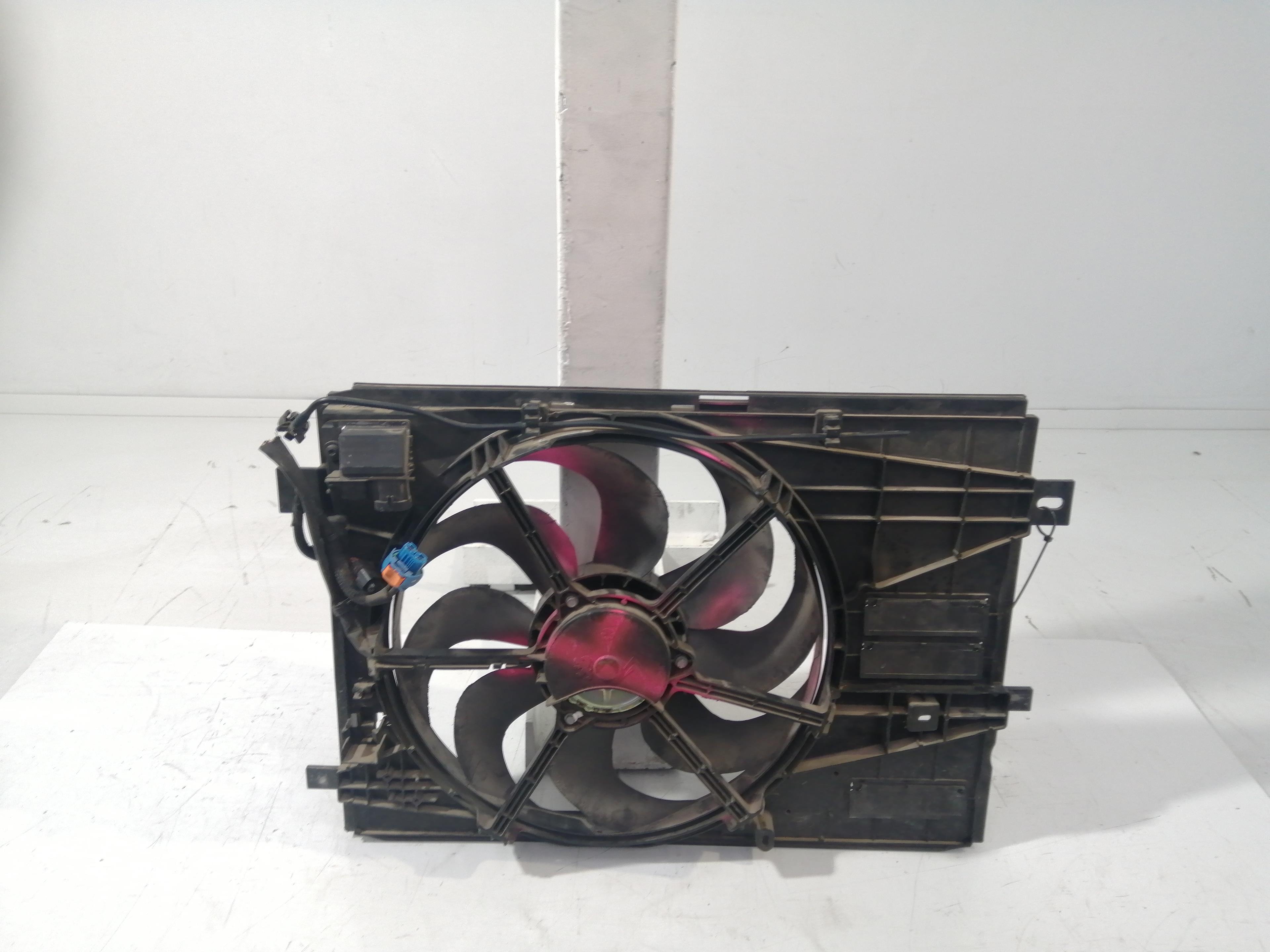 PEUGEOT 308 T9 (2013-2021) Difūzoriaus ventiliatorius 9806313580 25100471