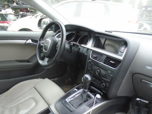 AUDI A5 8T (2007-2016) Braț de control inferior stânga față 8K0407151D 18525139