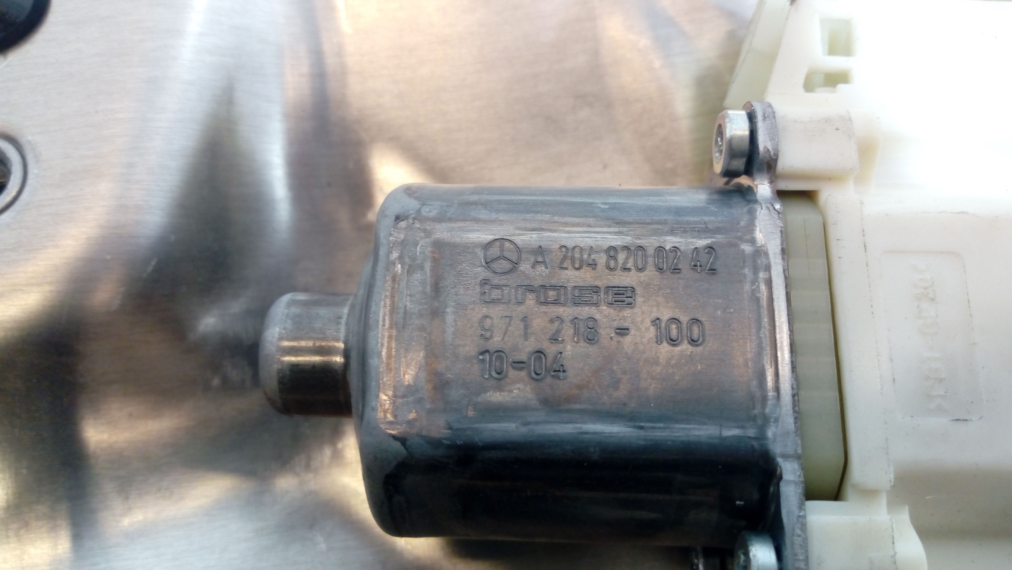 MITSUBISHI C-Class W204/S204/C204 (2004-2015) Vindusregulator foran høyre dør A2047202579 18554305