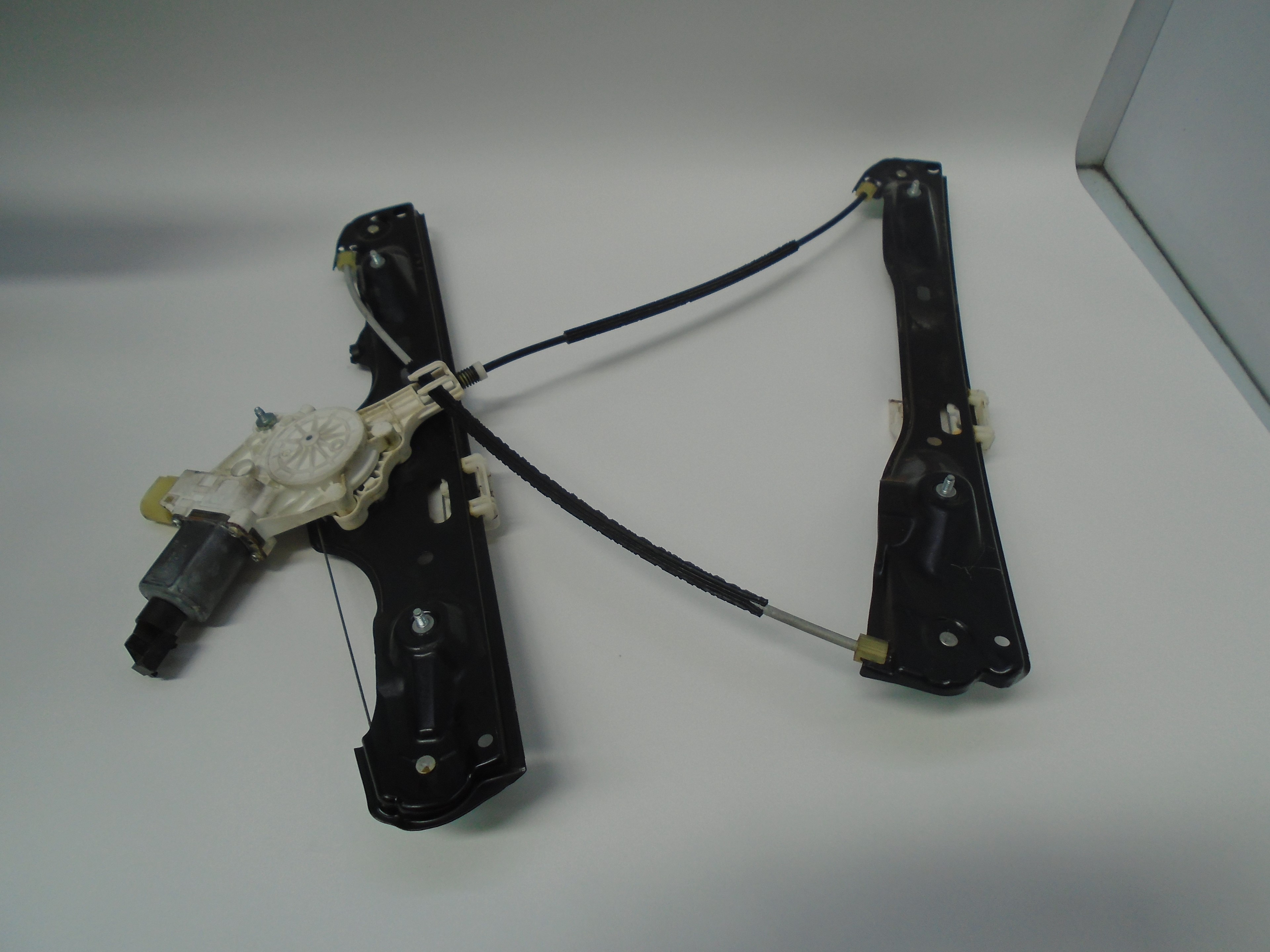 BMW X1 E84 (2009-2015) Front Right Door Window Regulator 51332990386 18508479