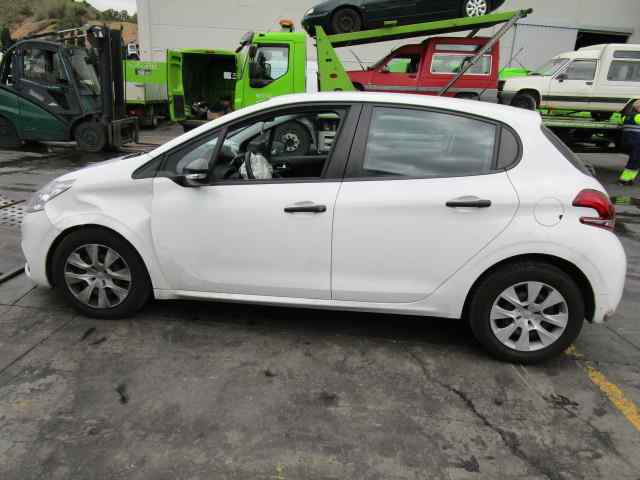 PEUGEOT 208 Peugeot 208 (2012-2015) Porlasztóventilátor 9801666680 18473628