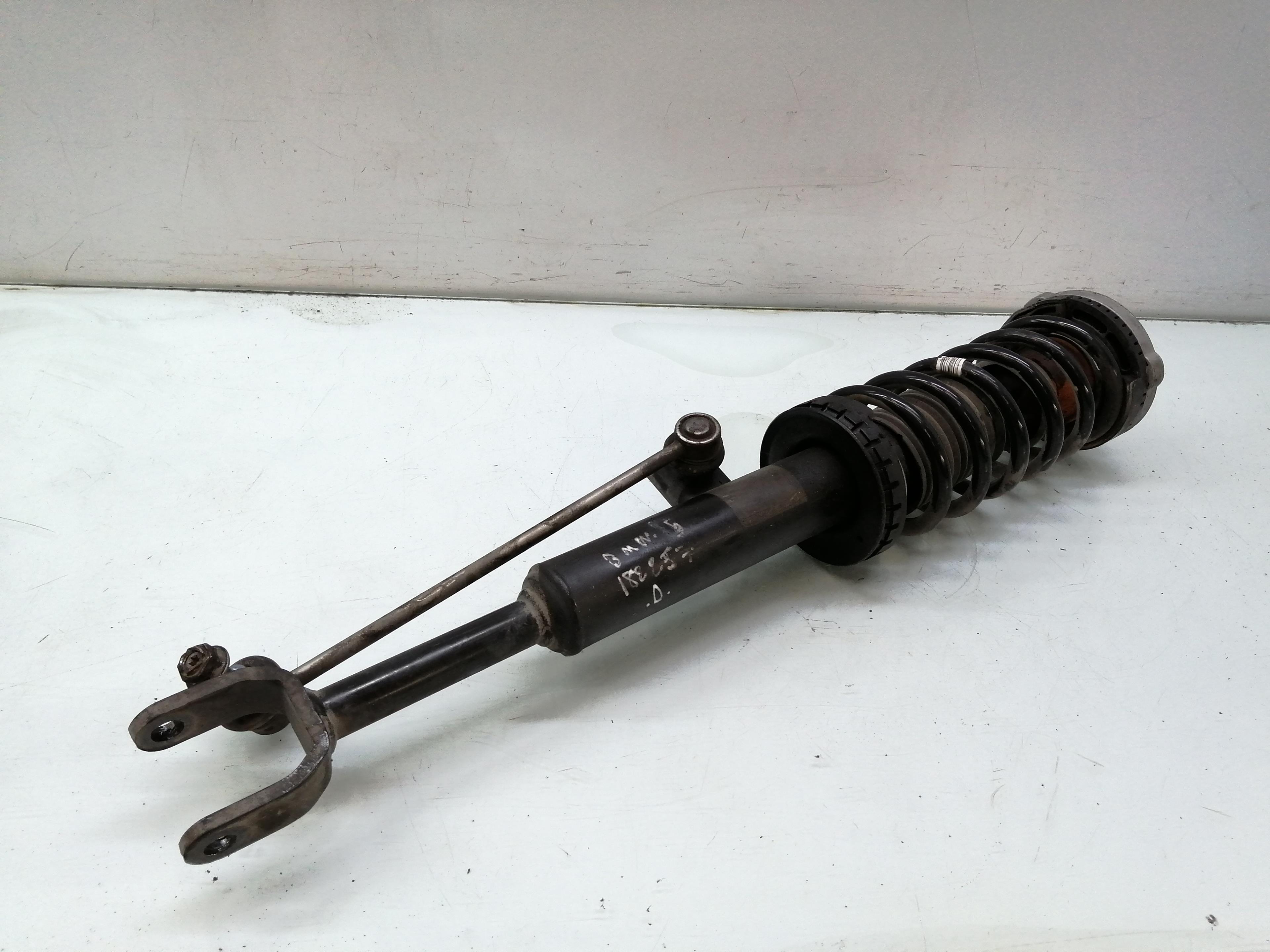 BMW 5 Series F10/F11 (2009-2017) Front Right Shock Absorber 31316789364 25179012