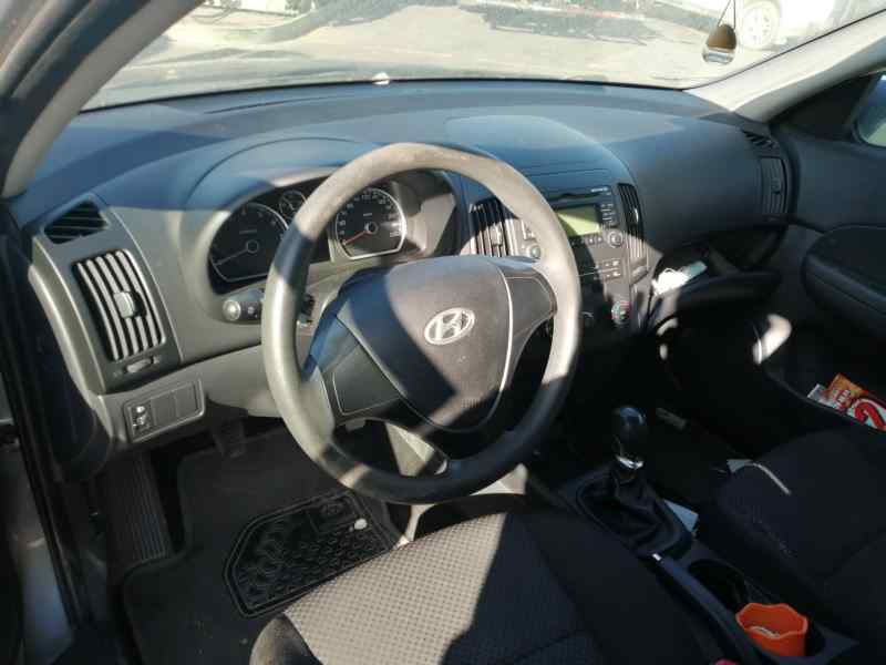 HYUNDAI i30 FD (1 generation) (2007-2012) Блок управления двигателем 391122B125 27509872