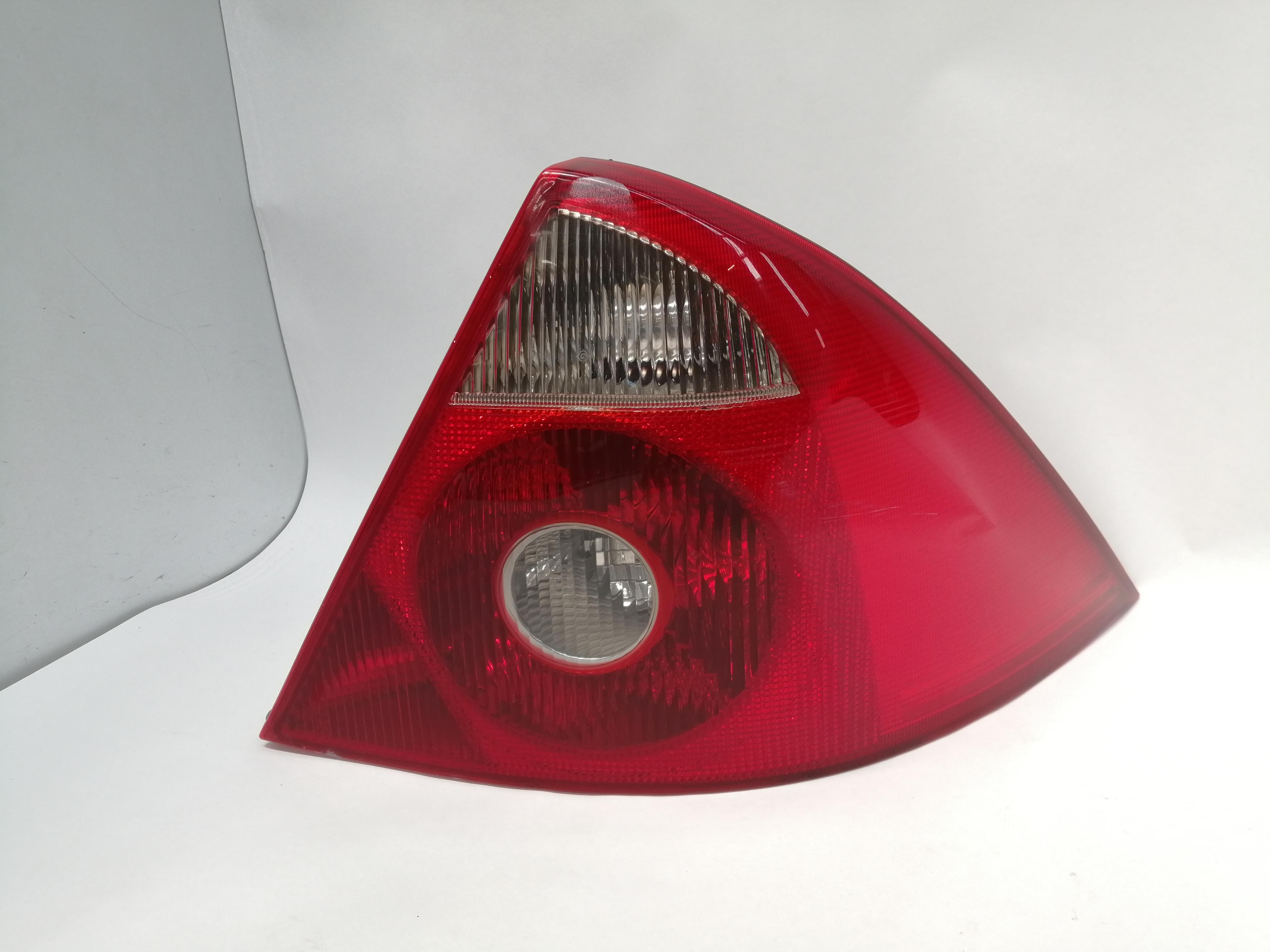 FORD Mondeo 3 generation (2000-2007) Rear Right Taillight Lamp 1345030 25267854