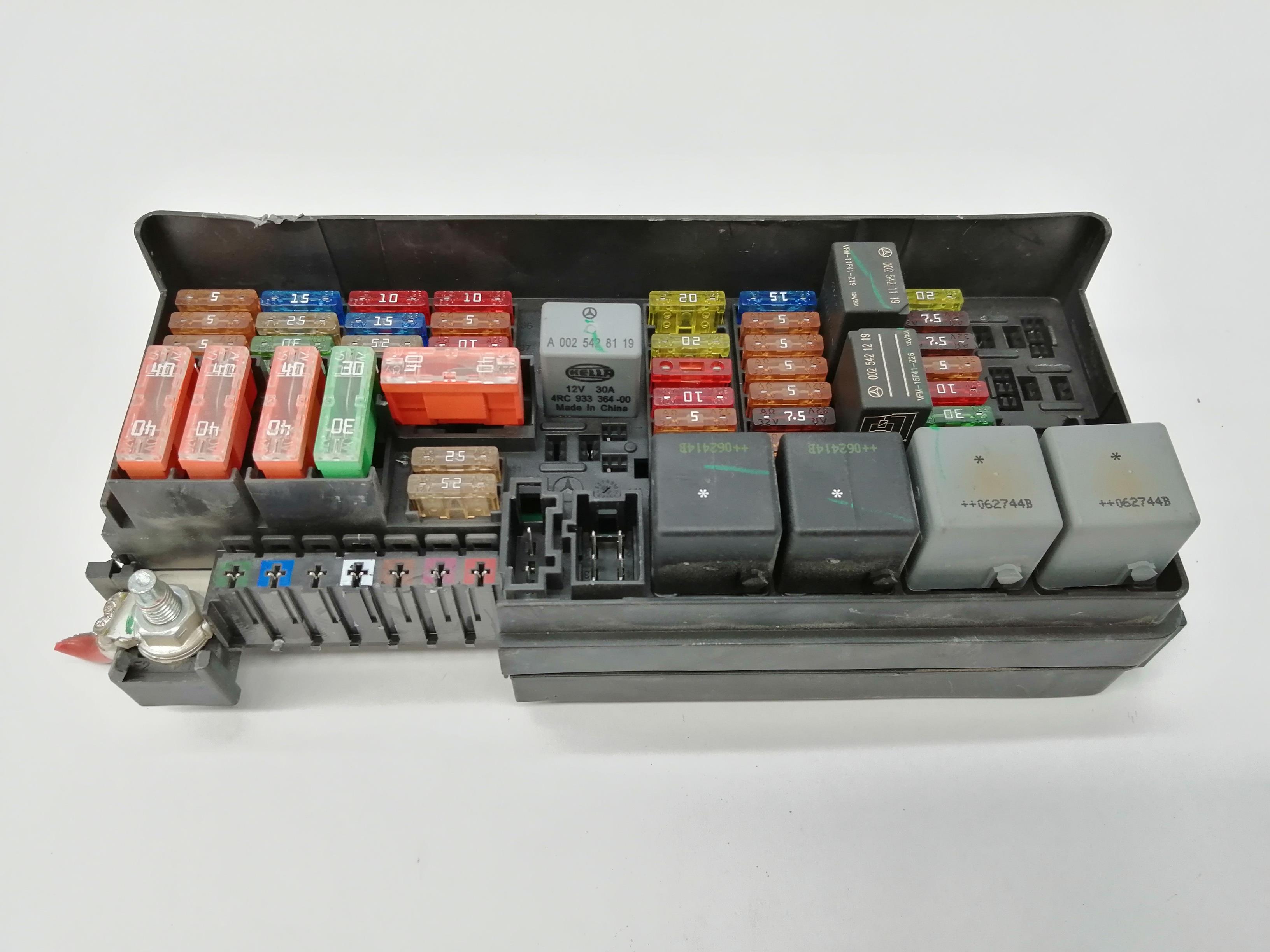 MERCEDES-BENZ M-Class W164 (2005-2011) Fuse Box A1645403072 24982551