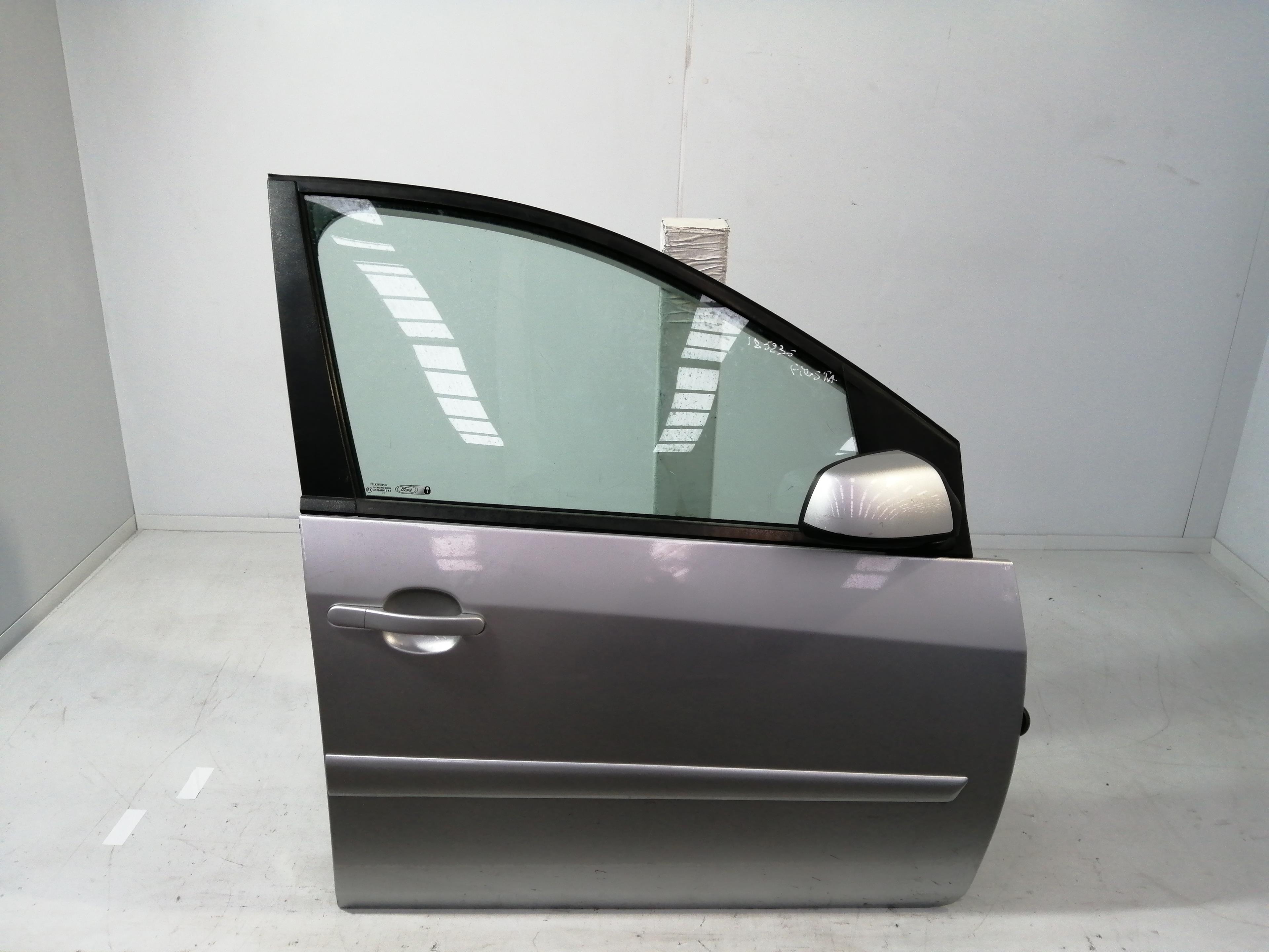 FORD Fiesta 5 generation (2001-2010) Front Right Door 1692523 23056174