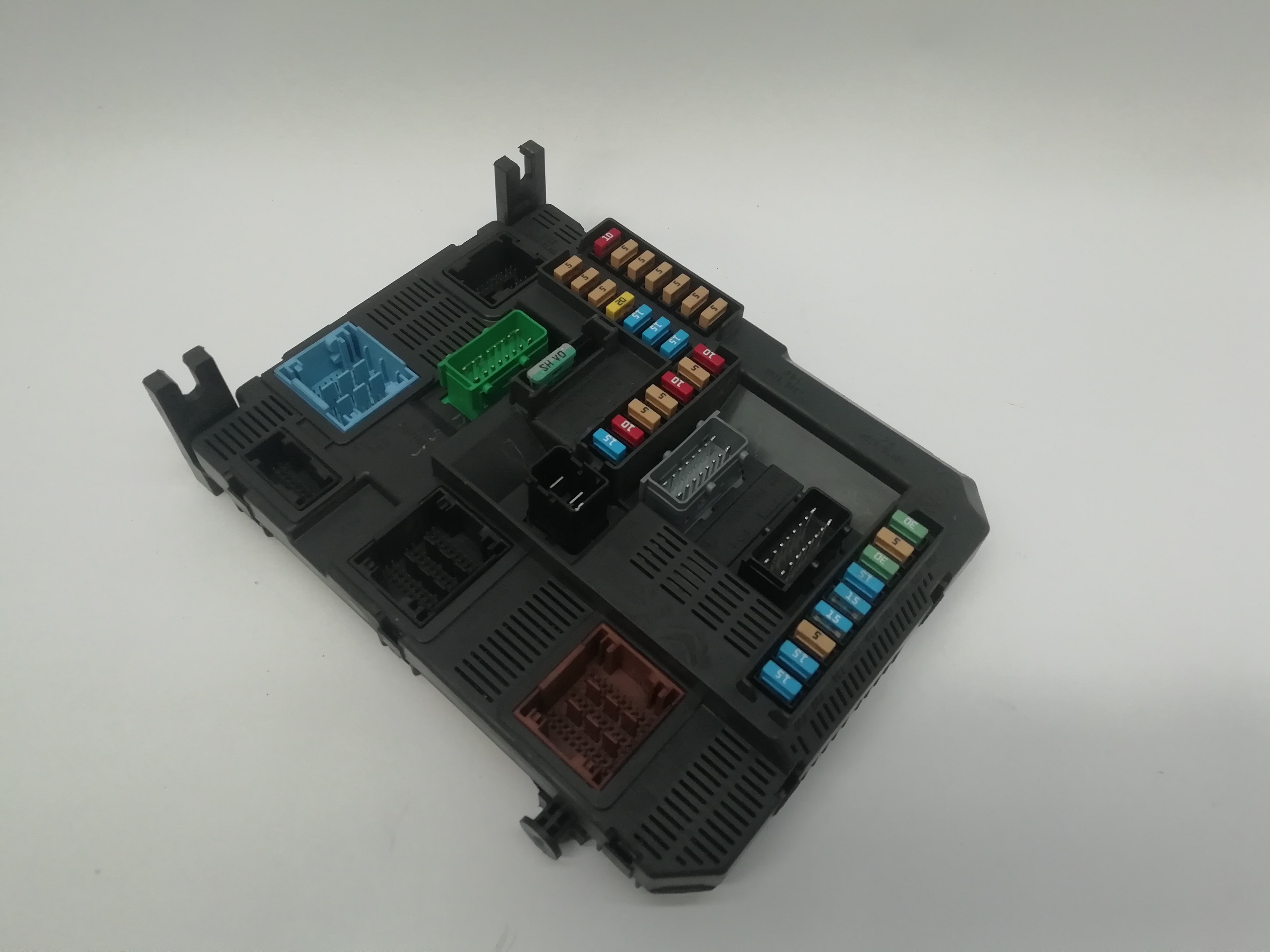 PEUGEOT 208 Peugeot 208 (2012-2015) Fuse Box 9819849680, BSIN0200 24016614