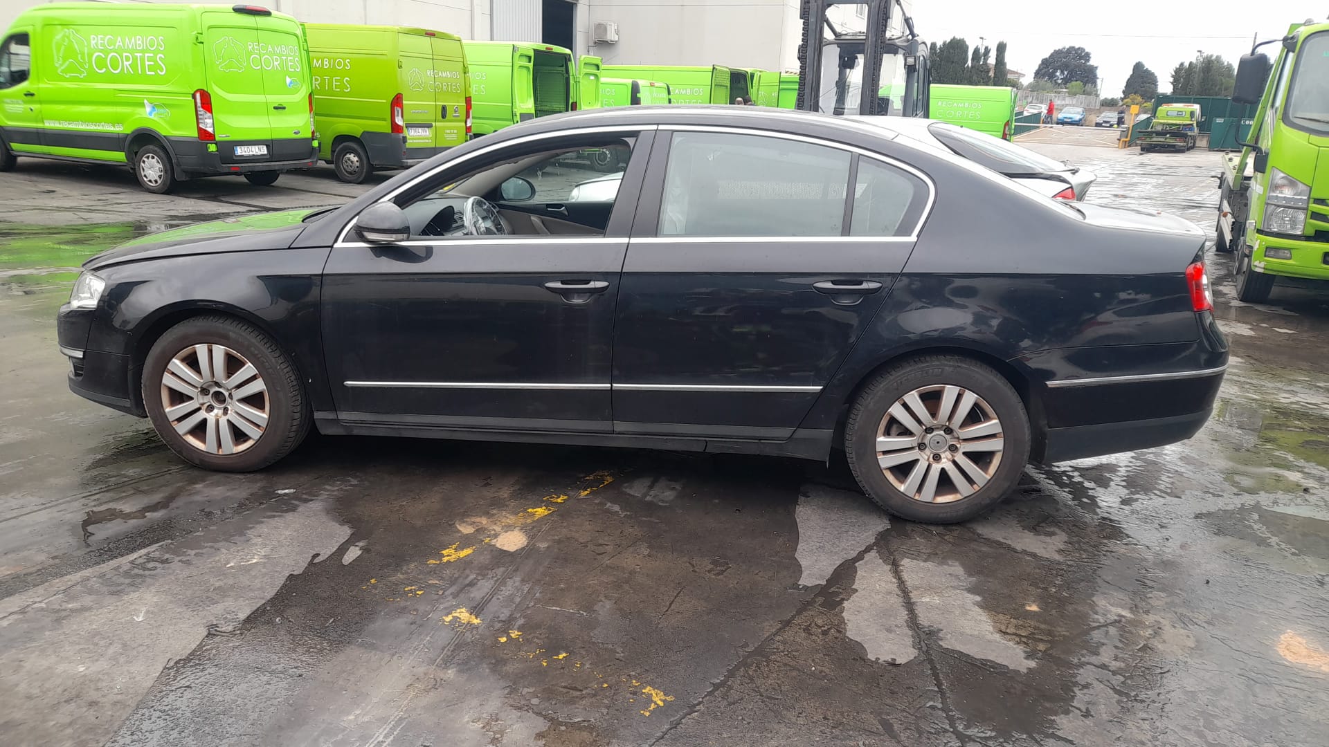 VOLKSWAGEN Passat B6 (2005-2010) Commutateur de fenêtre de porte avant gauche 1K4959857B 25157653