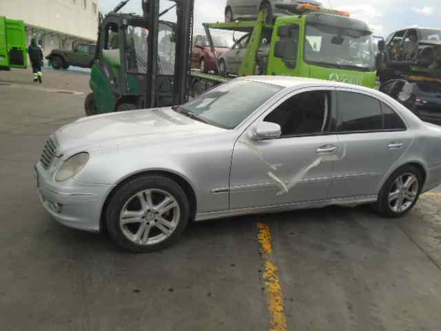 MERCEDES-BENZ E-Class W211/S211 (2002-2009) Galinės kairės durys A2117300105 18451387