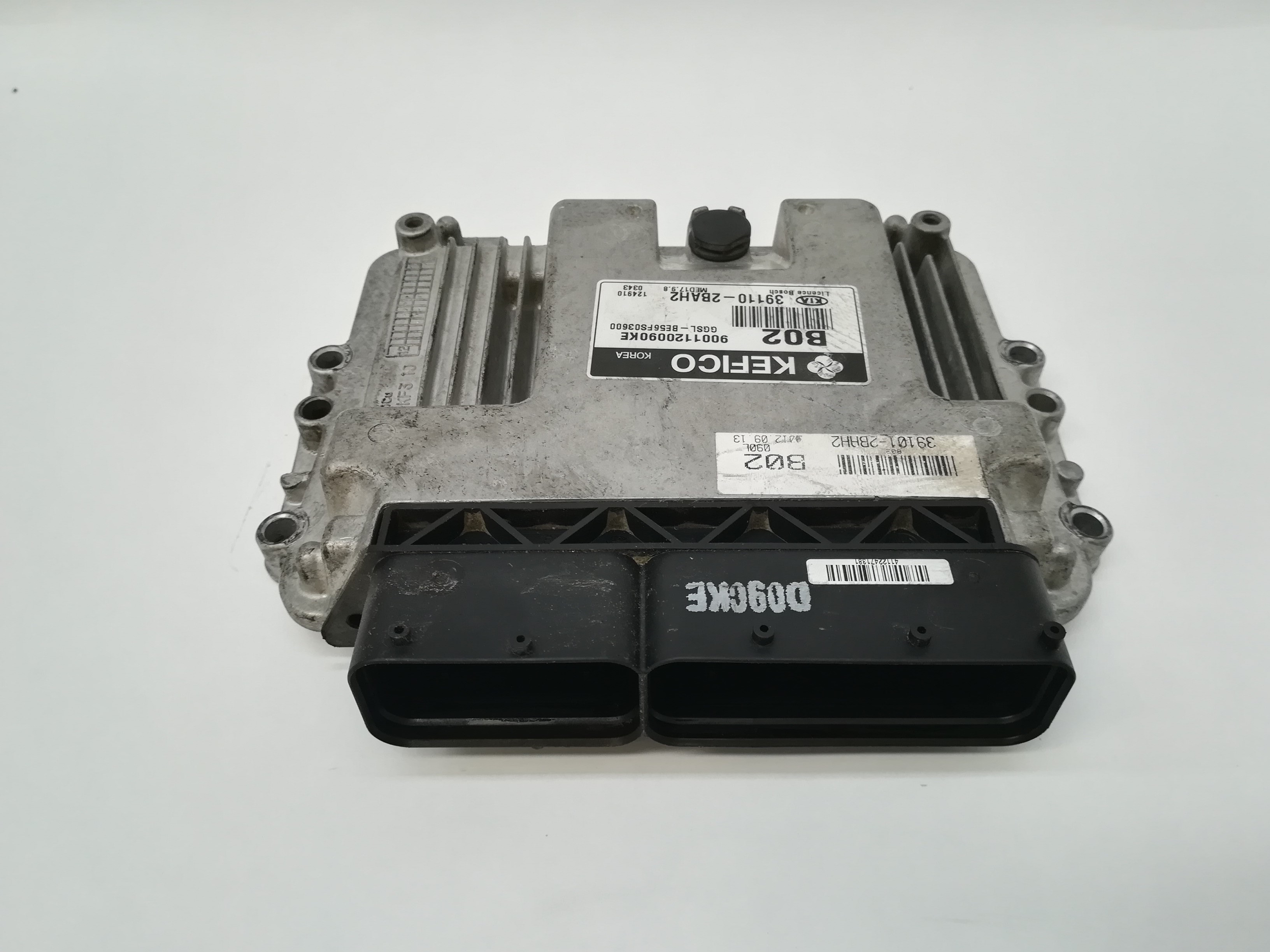 KIA Sportage 3 generation (2010-2015) Engine Control Unit ECU 391102BAH2 18582185