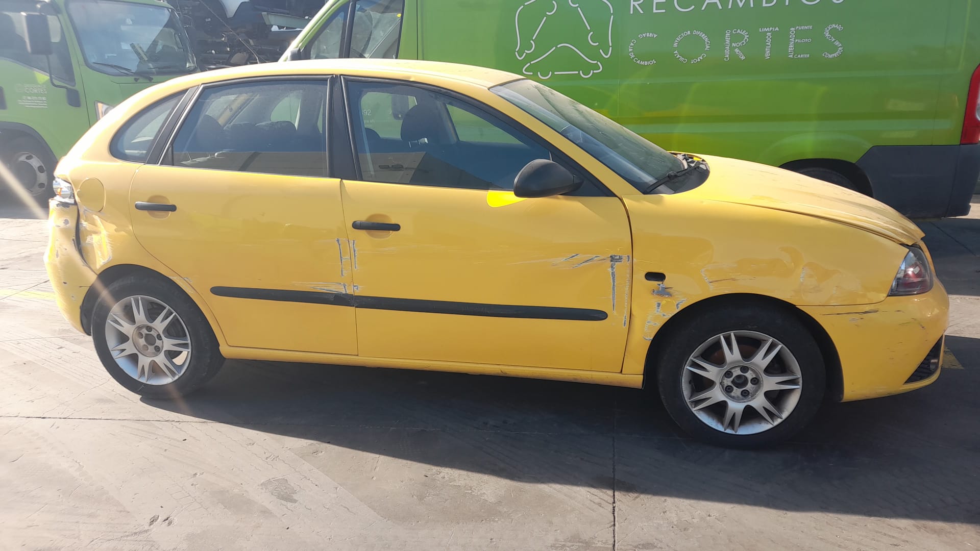 SEAT Ibiza 3 generation (2002-2008) Другая деталь 6Q0880204F 24016346