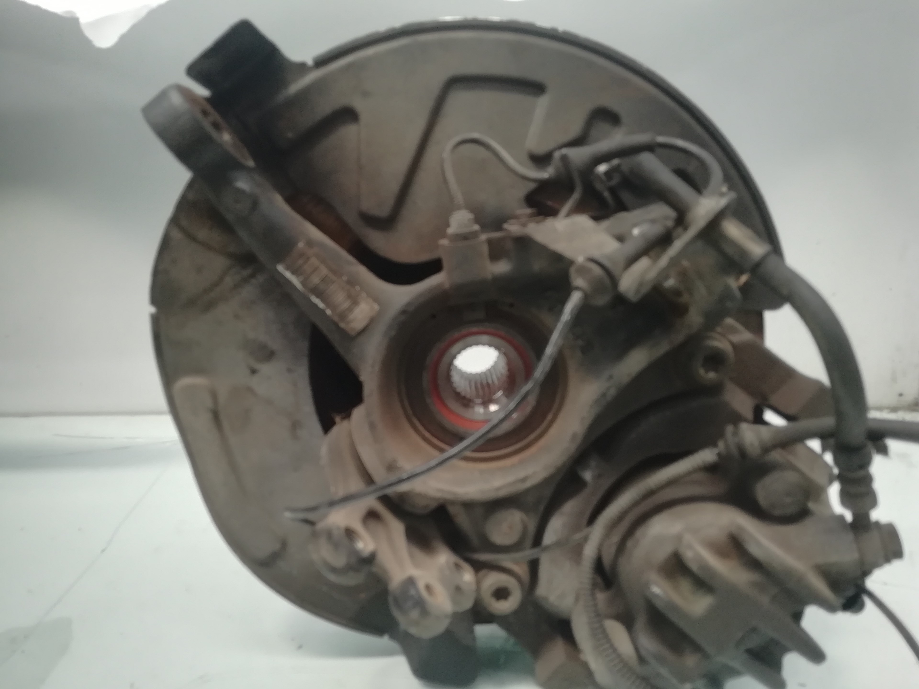 CITROËN C5 2 generation (2008-2017) Front Left Wheel Hub 364697 21646743