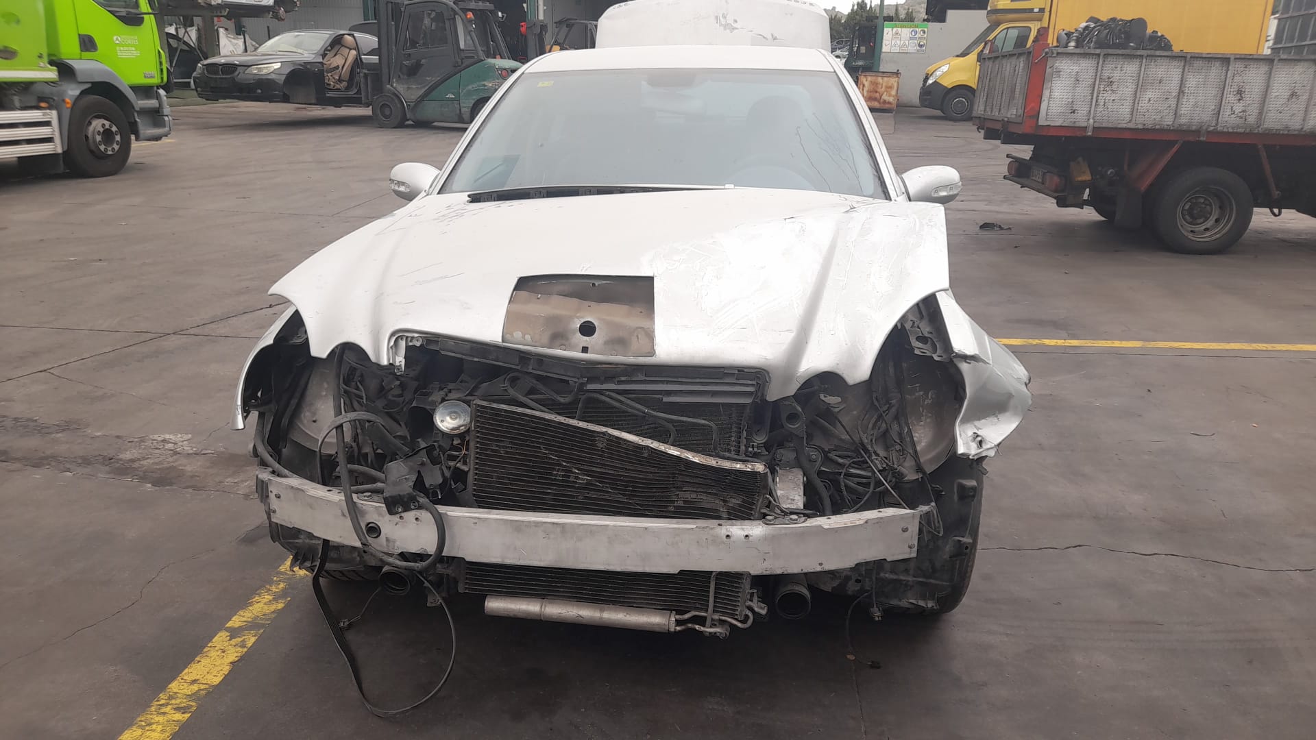 TOYOTA E-Class W211/S211 (2002-2009) Передняя правая дверь A2117201405 20986199