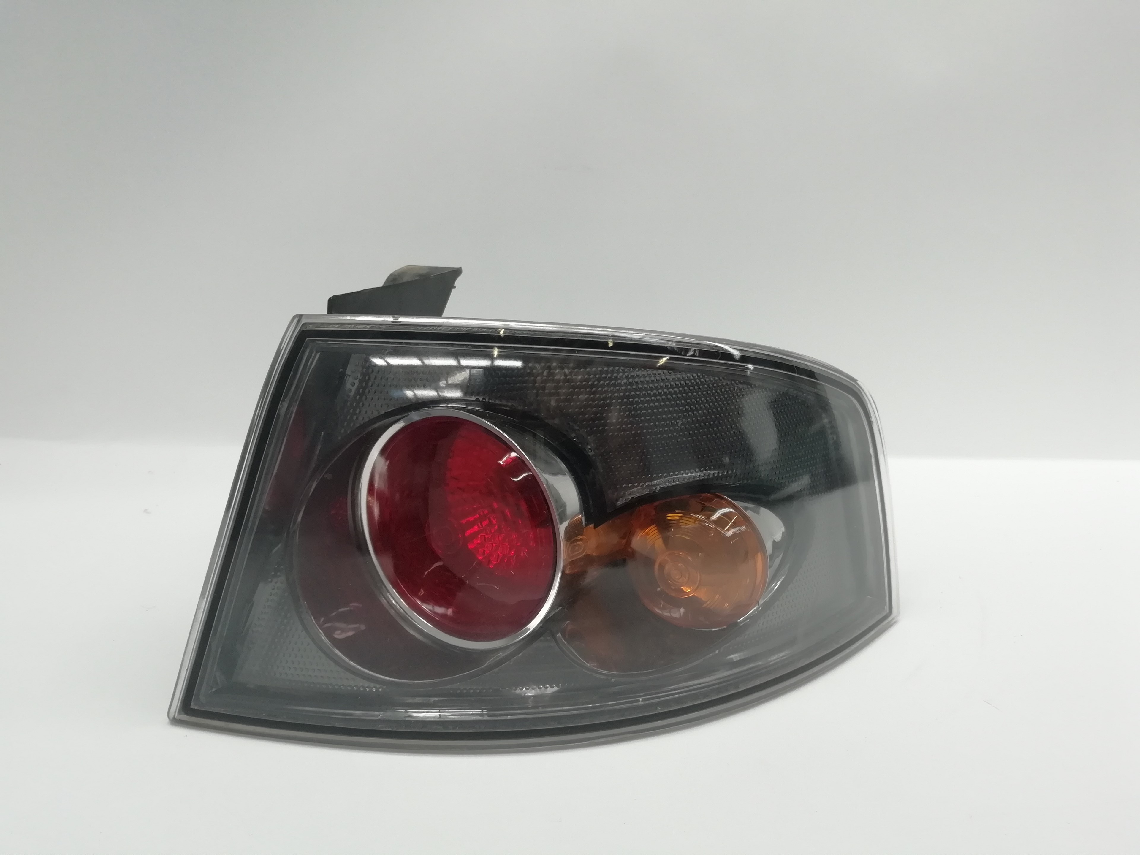 SEAT Cordoba 2 generation (1999-2009) Rear Right Taillight Lamp 6L6945112B 18594459