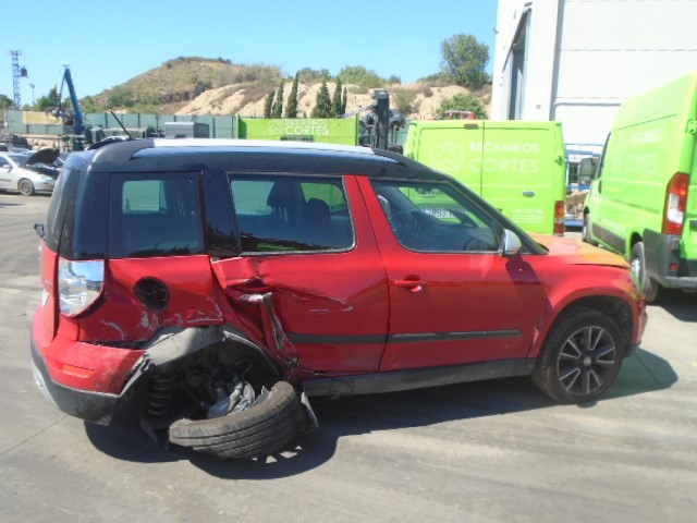 SKODA Yeti 1 generation (2009-2018) Стеклоподъемник задней левой двери 5L0839461A 18508460