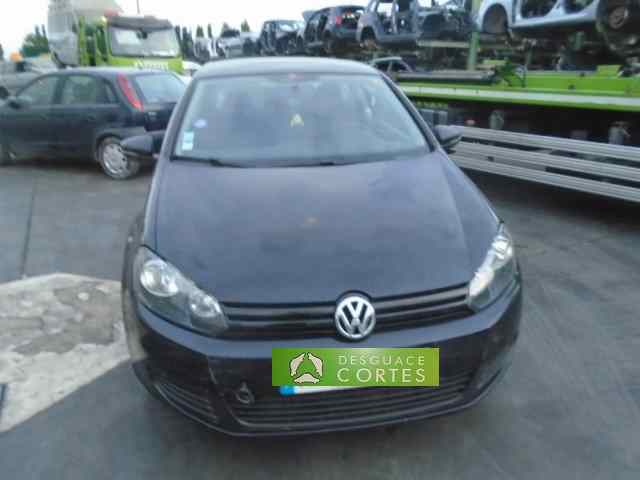 VOLKSWAGEN Golf 5 generation (2003-2009) Baklykt venstre bak 5K0945093AB 25100812