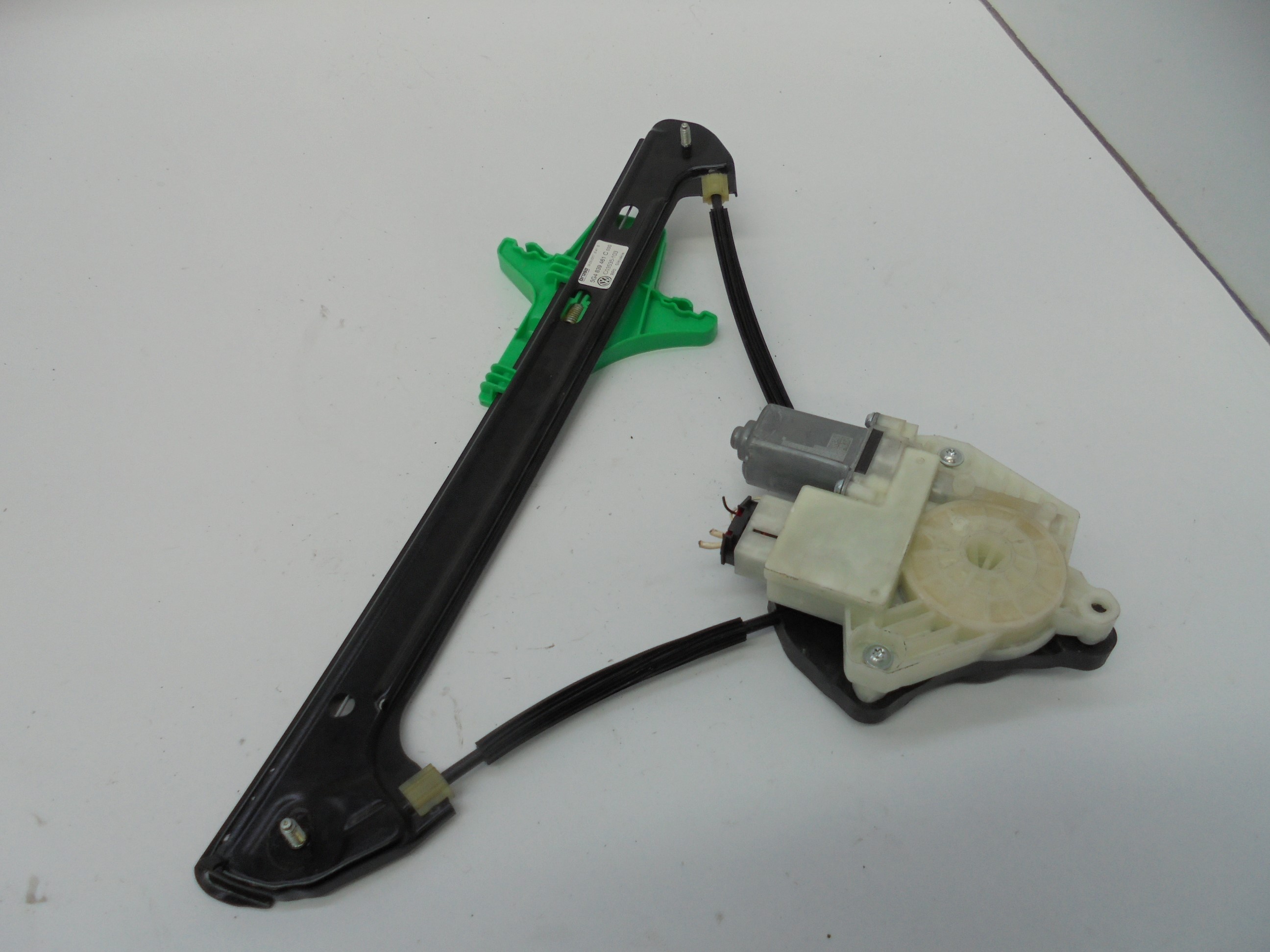 VOLKSWAGEN Golf 7 generation (2012-2024) Rear left door window lifter 5G4839461C 18343894