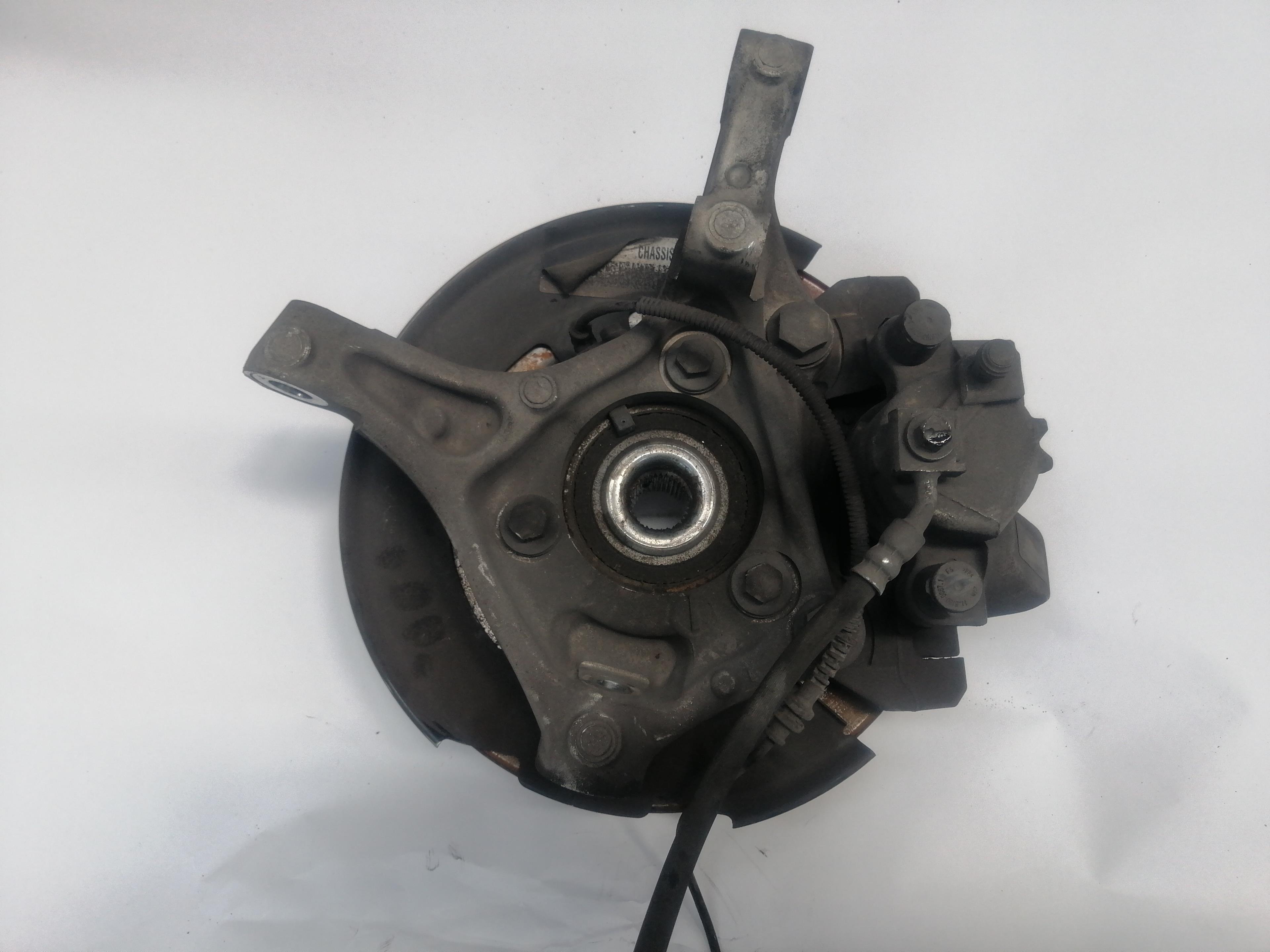 OPEL Astra K (2015-2021) Front Left Wheel Hub 39030299 25690905