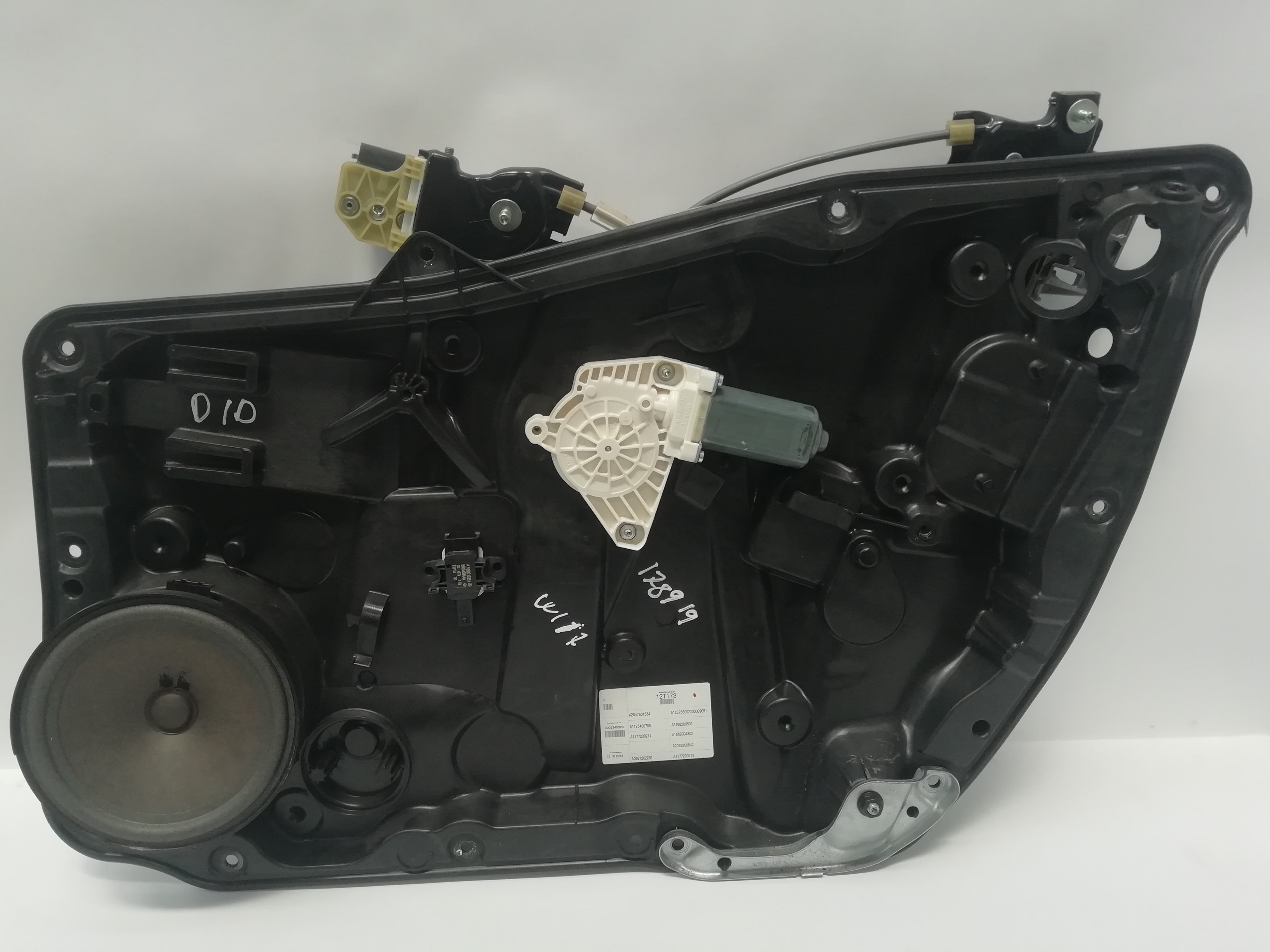 MERCEDES-BENZ CLA-Class C117 (2013-2016) Lève-vitre de porte avant droite A1177200279 18793826