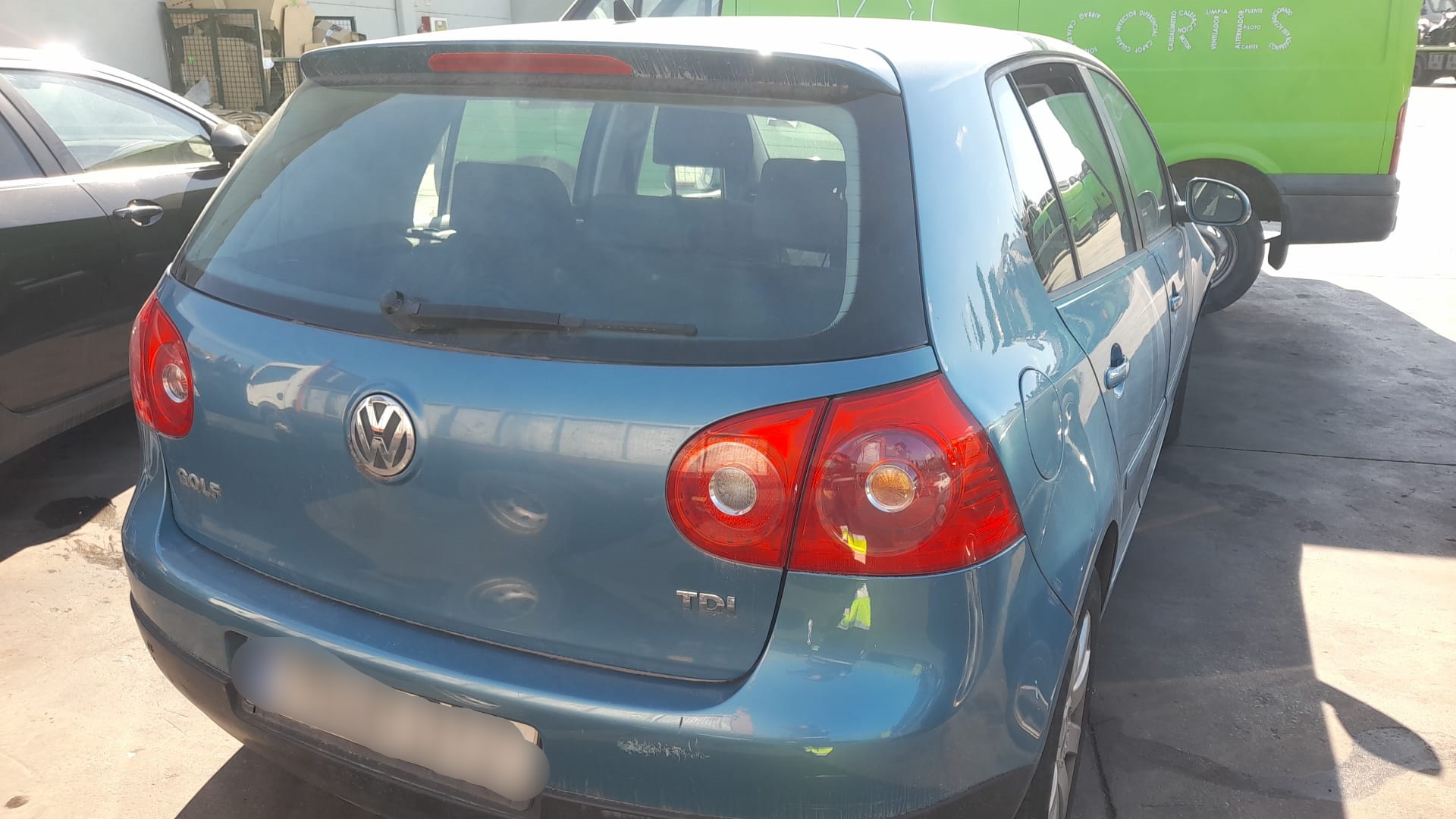 VOLKSWAGEN Golf 5 generation (2003-2009) Бампер задний 1K6807417 18653905