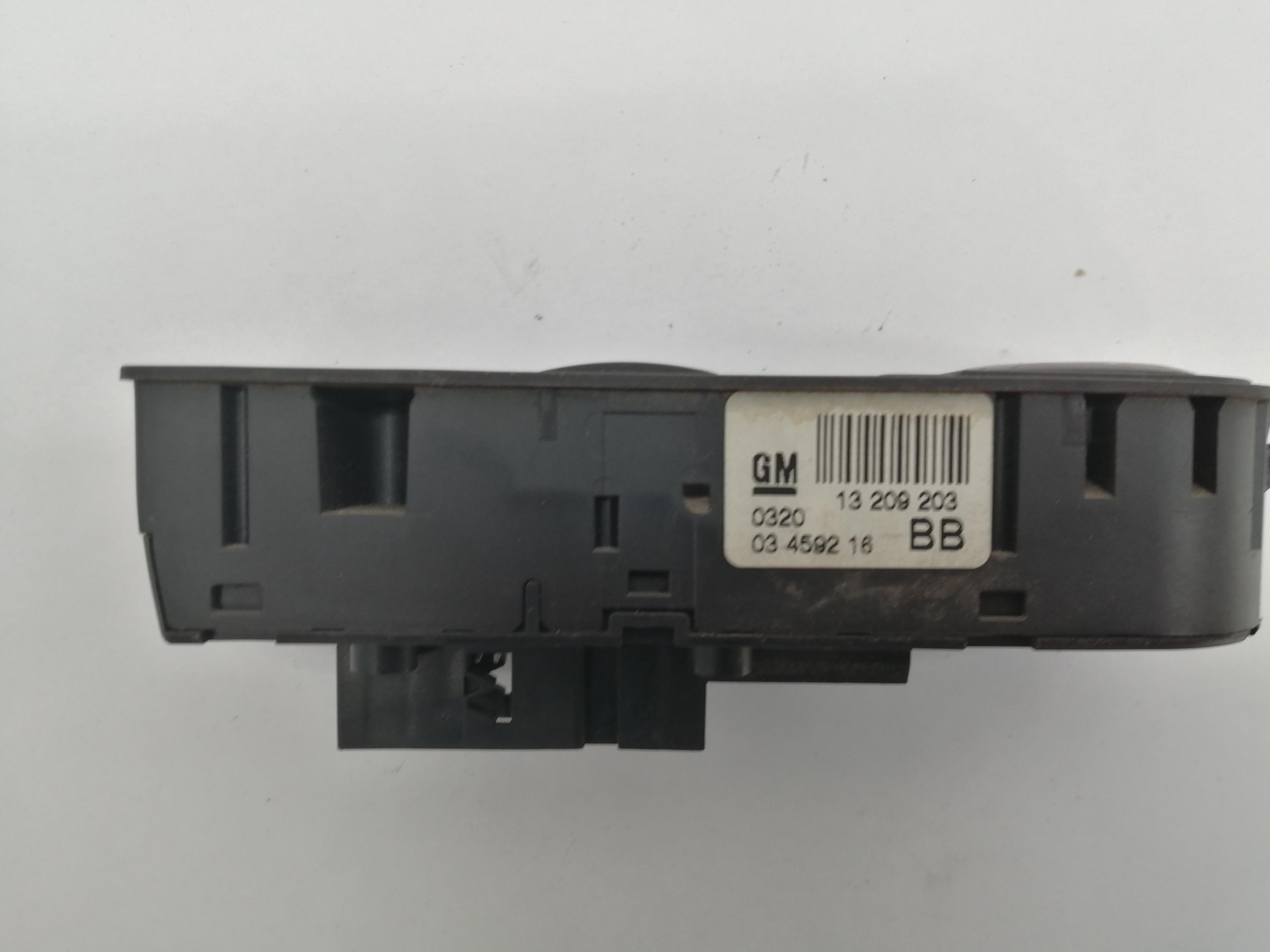 OPEL Astra J (2009-2020) Front Left Door Window Switch 13215152 25195120