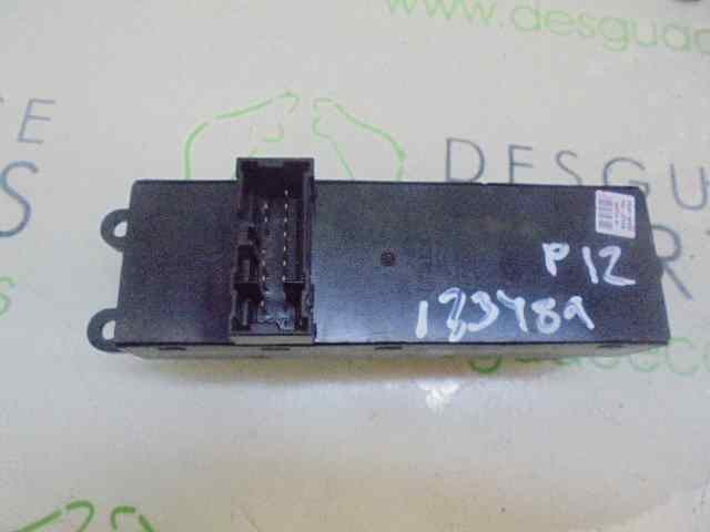 NISSAN Primera P12 (2001-2008) Front Left Door Window Switch 25401AV640 18439289