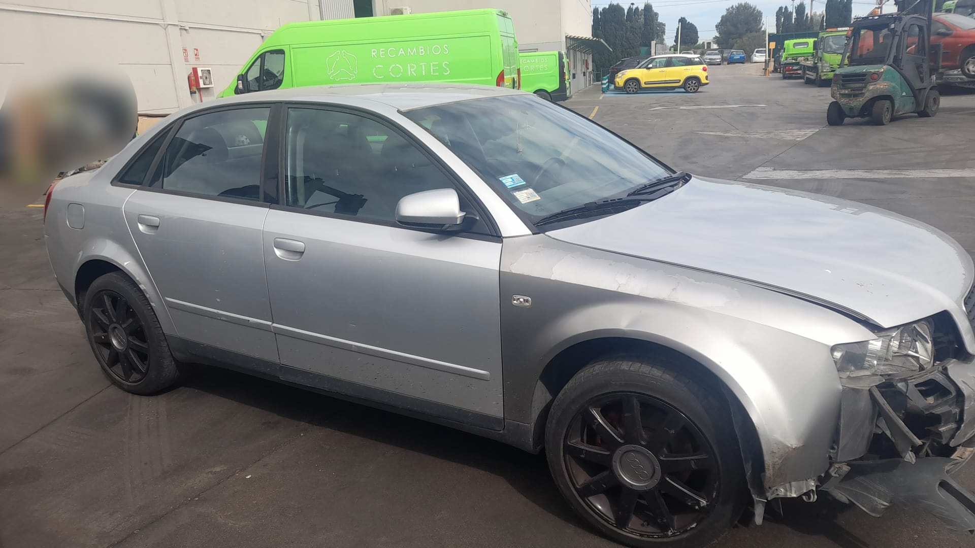 AUDI A4 B6/8E (2000-2005) Дверь задняя правая 8E0833052 25267940