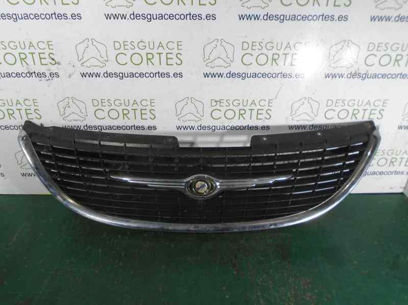 CHRYSLER Voyager 4 generation (2001-2007) Radiator Grille 27506612