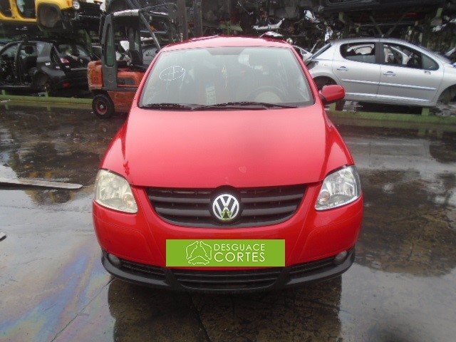 VOLKSWAGEN Fox 3 generation (2009-2020) Lève-vitre de porte avant gauche 5Z3837461A 24024249