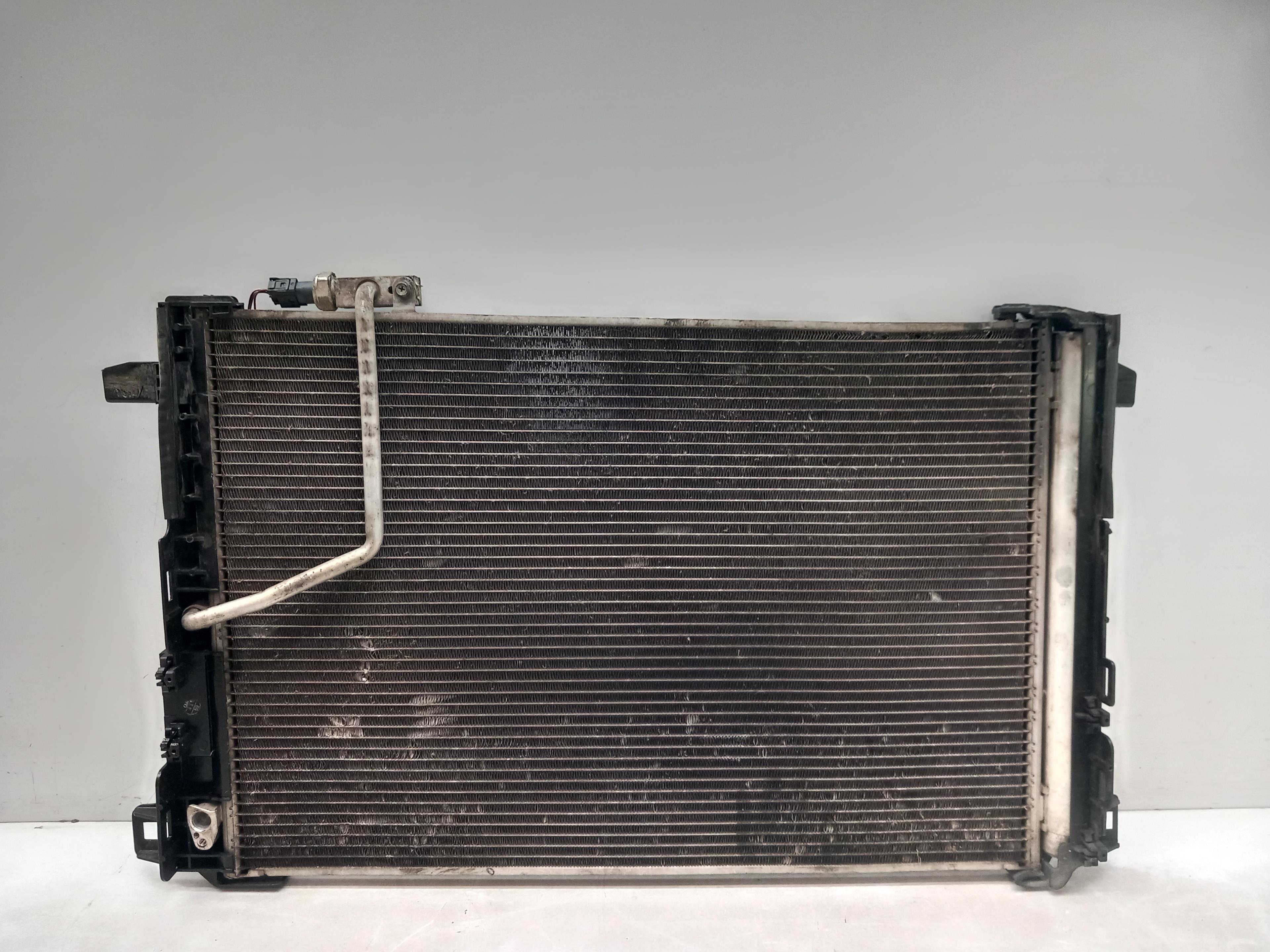 MERCEDES-BENZ GLK-Class X204 (2008-2015) Gaisa kondensācijas radiators A2045000254 24697151