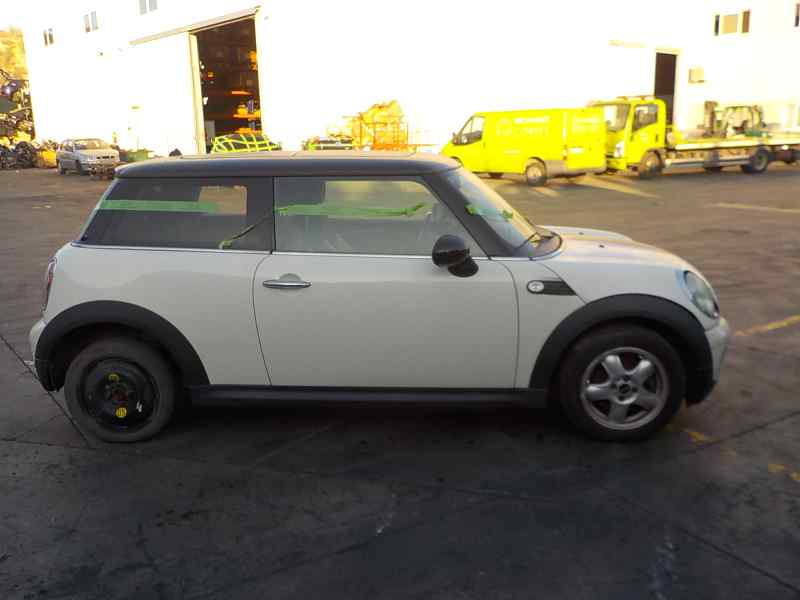 MINI Cooper R56 (2006-2015) Priekšējo labo durvju logu pacēlājs 51332756084 18490036