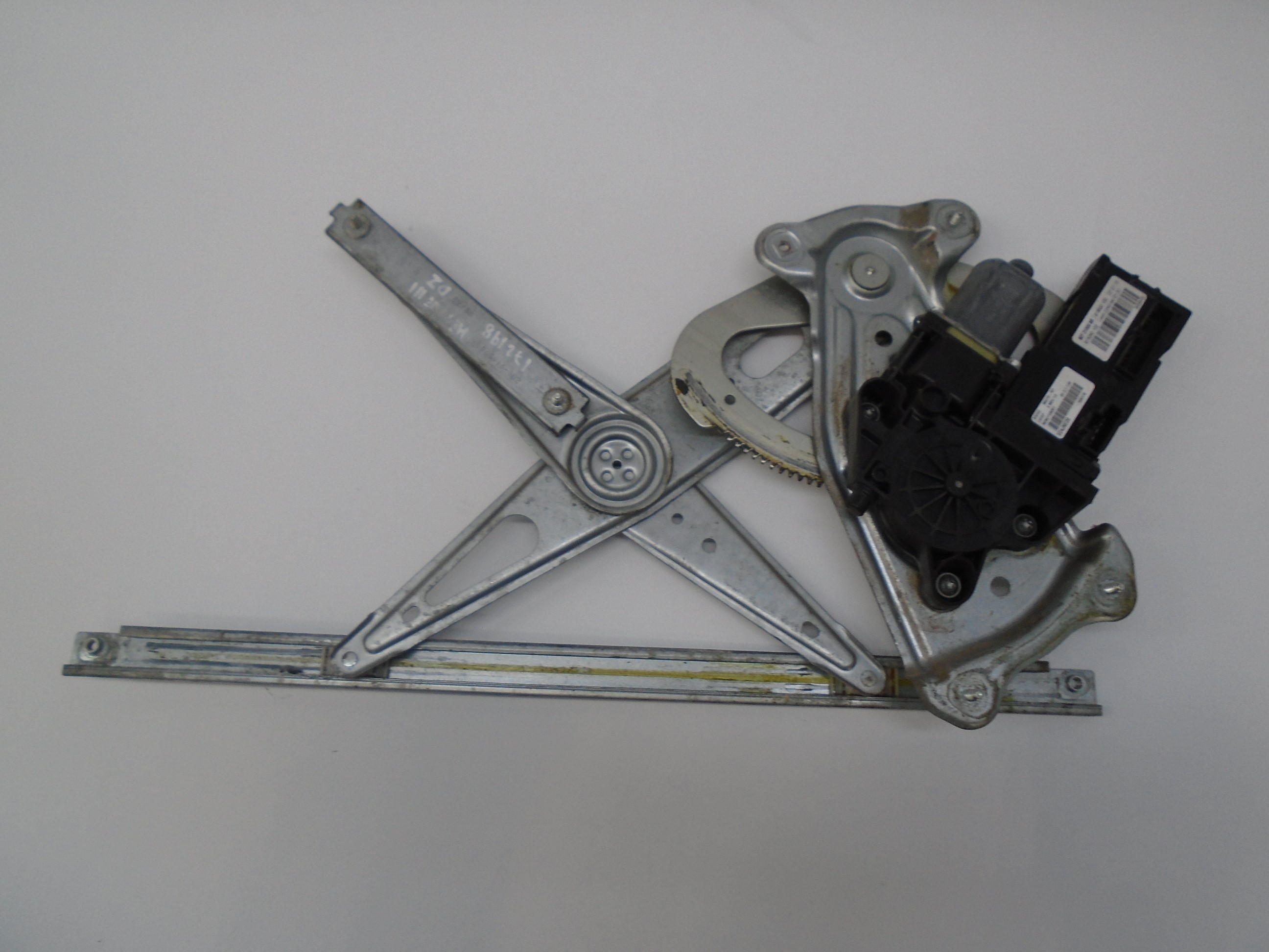 RENAULT Megane 3 generation (2008-2020) Front Left Door Window Regulator 807210004R, 807210004R 23834559