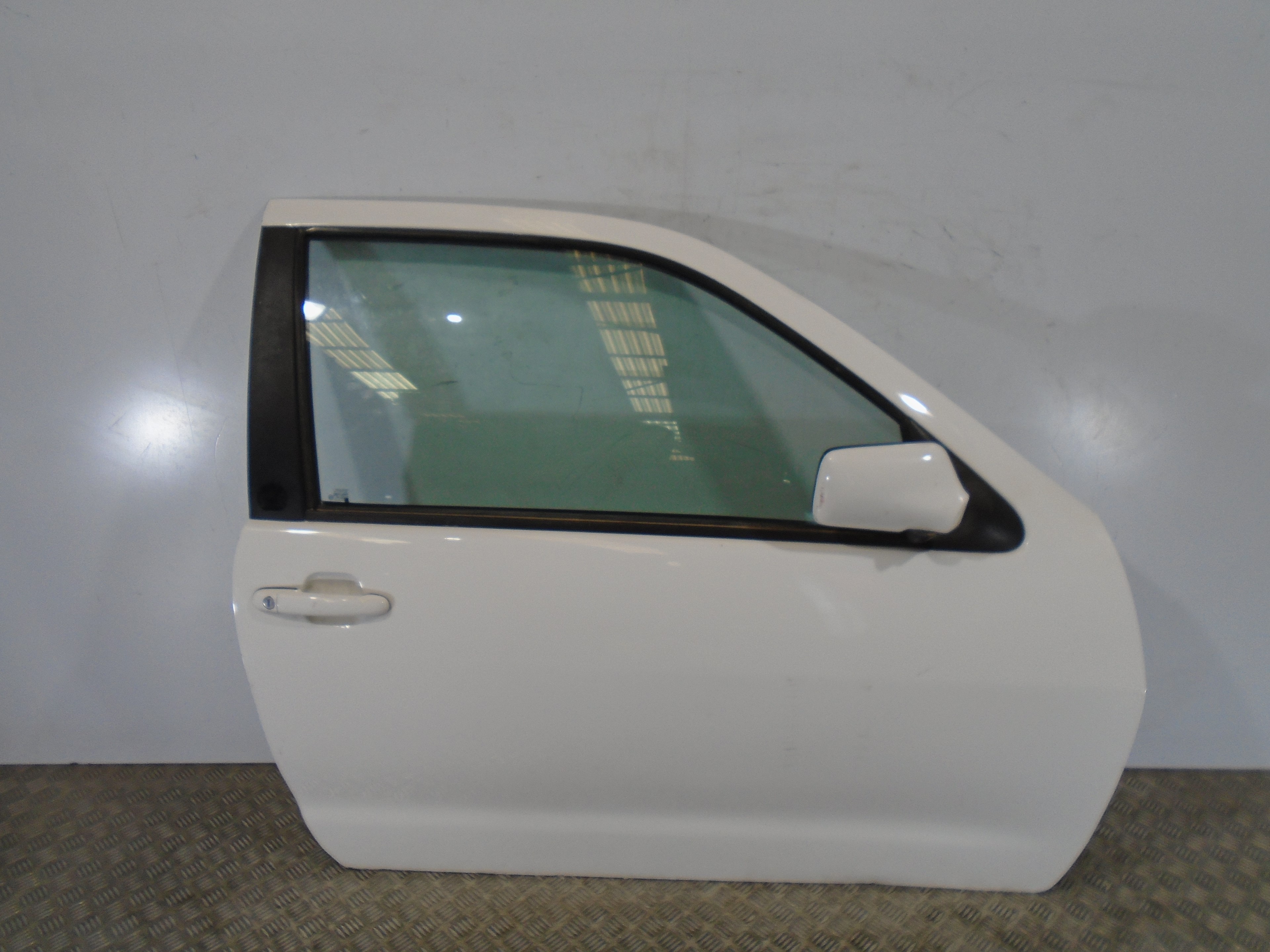 SEAT Ibiza 2 generation (1993-2002) Priekinės dešinės durys 6K3831052C 18513513