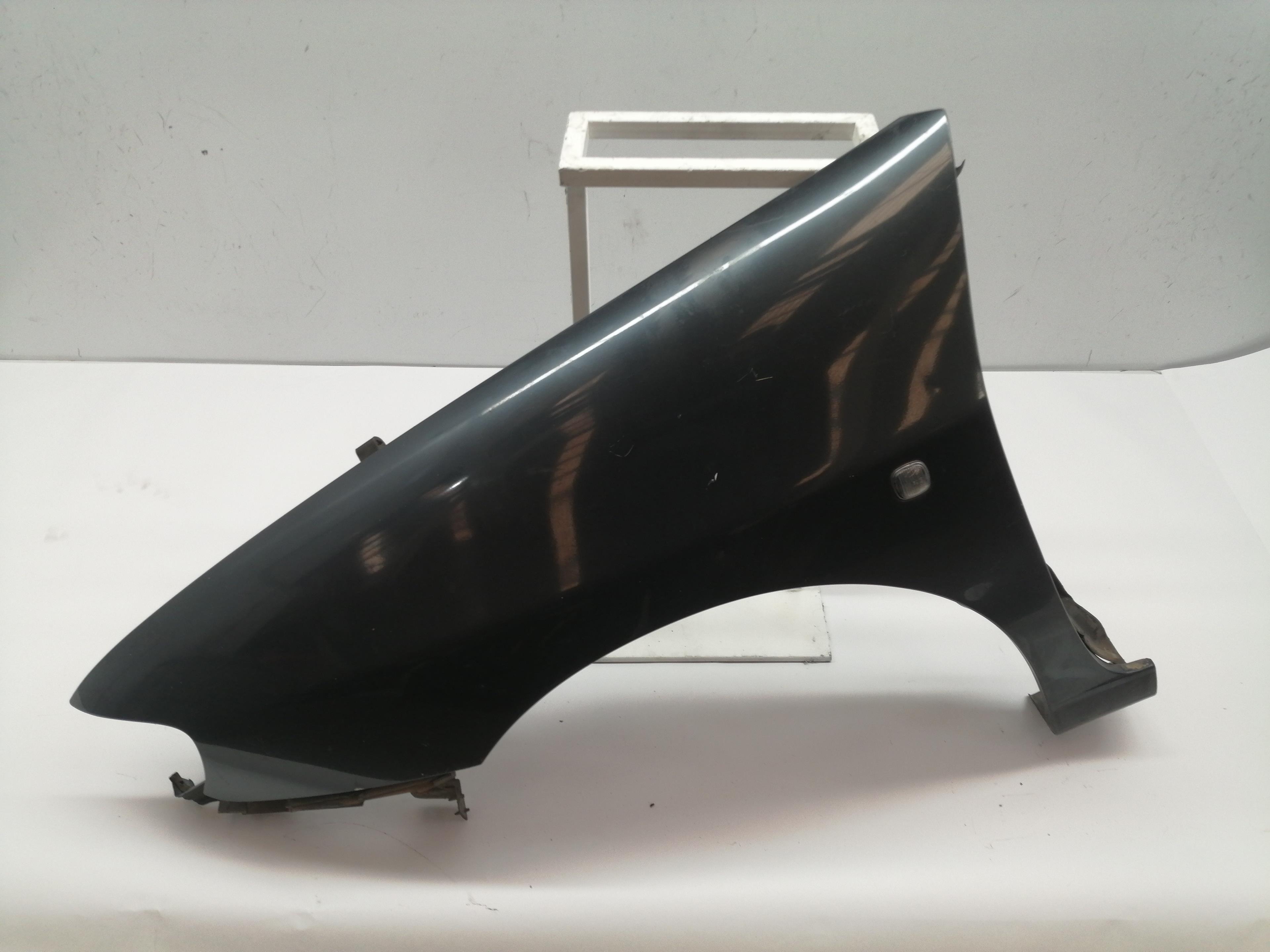 SEAT Cordoba 1 generation (1993-2003) Front Left Fender 6K0821021D 24017554