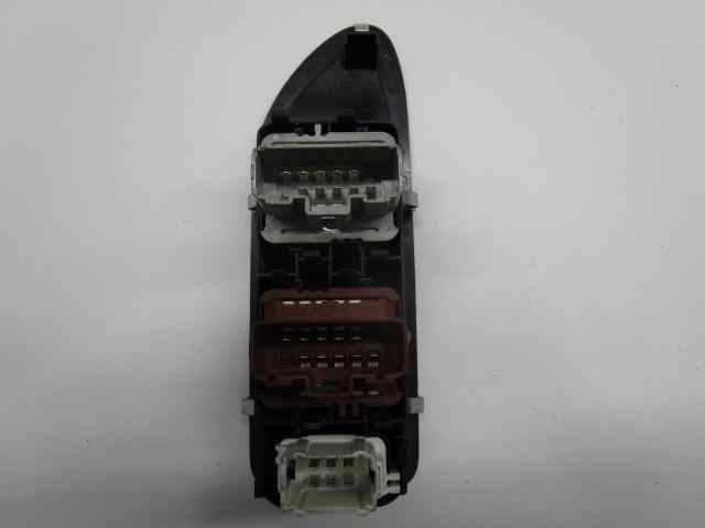 RENAULT Laguna 2 generation (2001-2007) Front Left Door Window Switch 8200015089 18476957