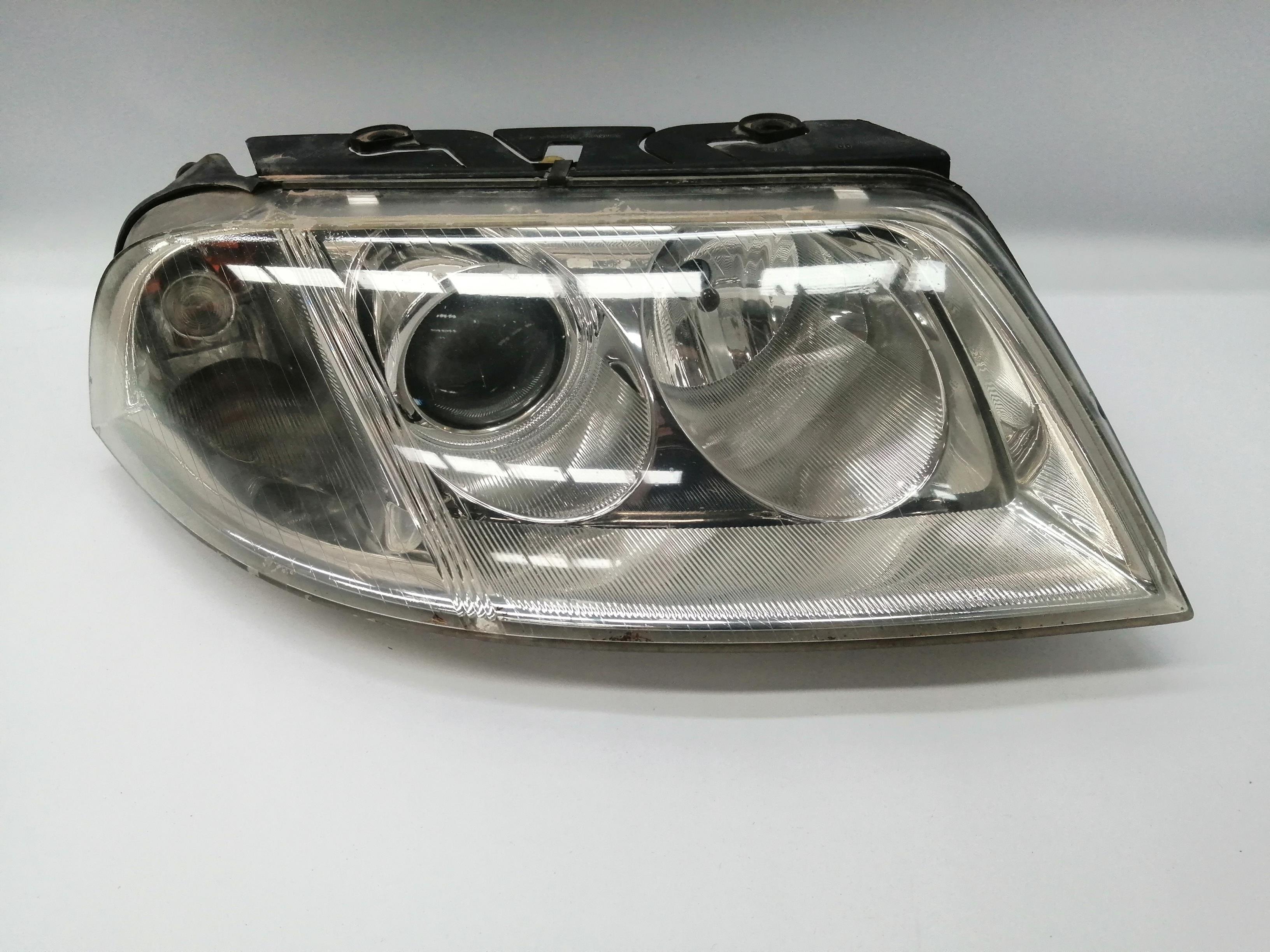 VOLKSWAGEN Passat B5 (1996-2005) Front Right Headlight 3B0941016AN 25204169