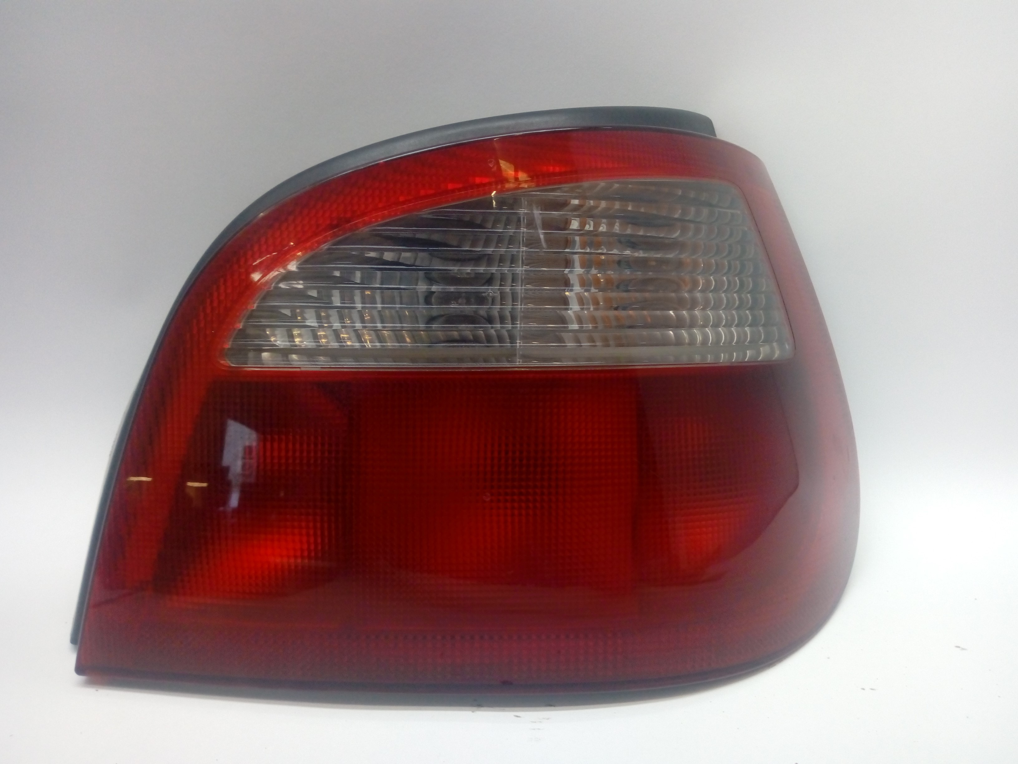 RENAULT Megane 1 generation (1995-2003) Galinis dešinys žibintas 7700428321 25159796