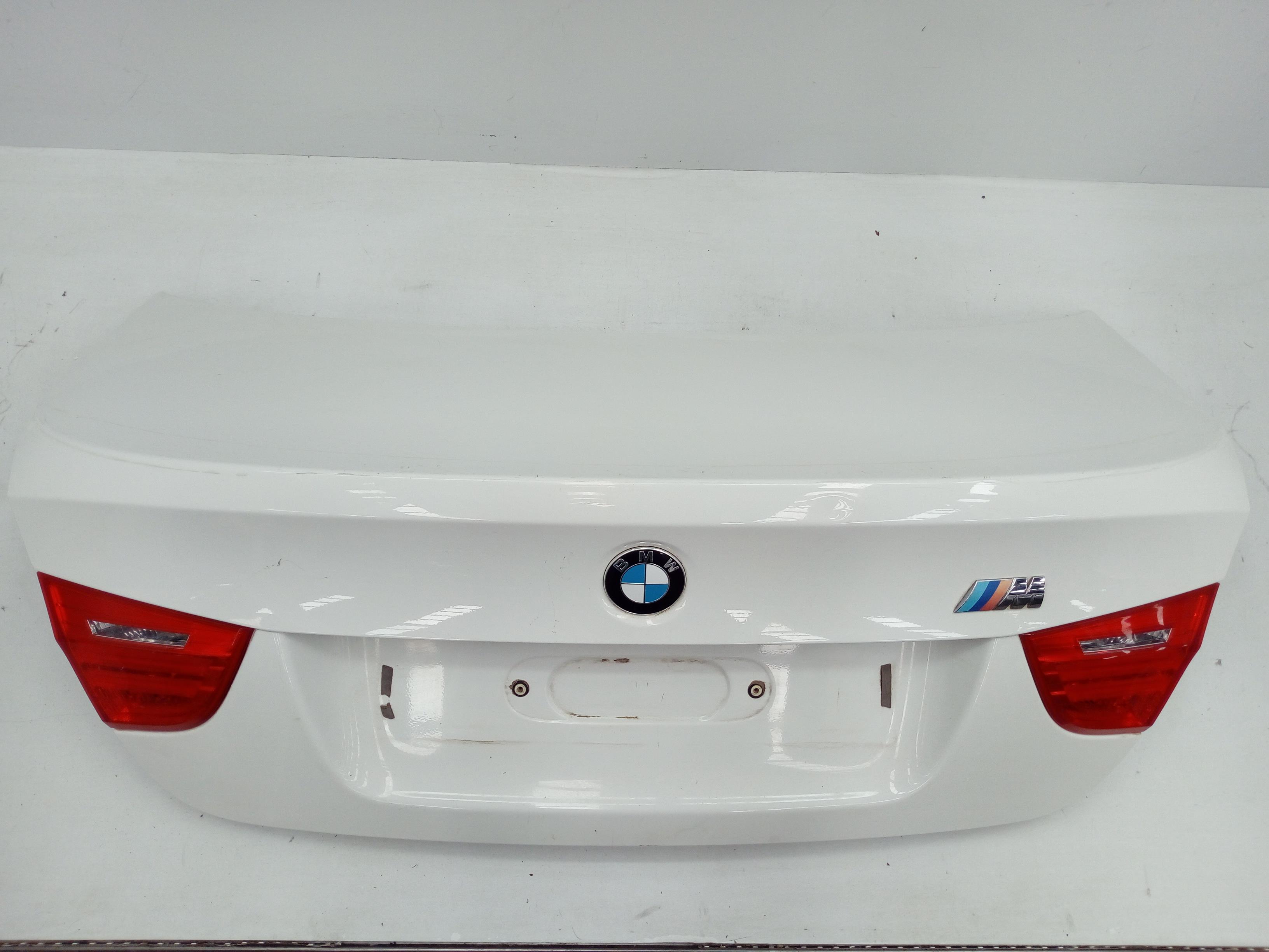 BMW 3 Series E90/E91/E92/E93 (2004-2013) Galinis dangtis 41627254425 24548739