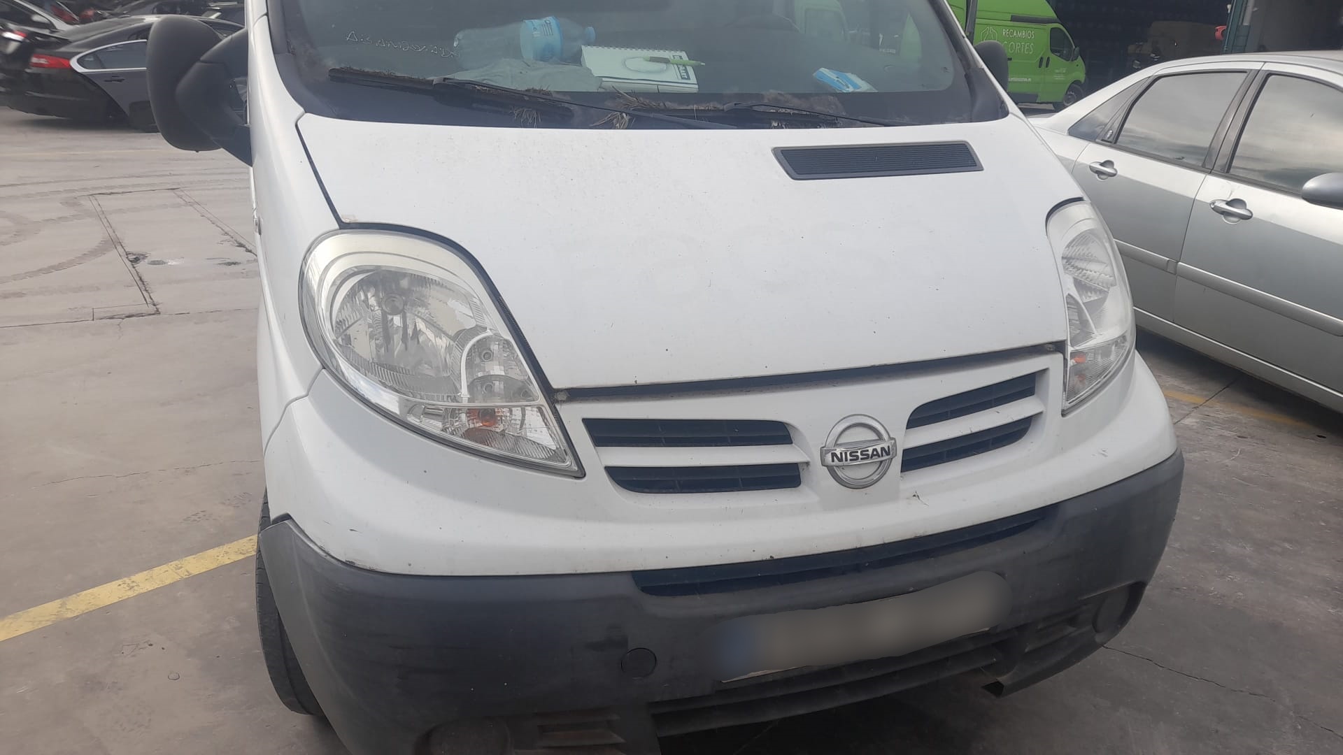 NISSAN Primastar 1 generation (2002-2014) Priekinių dešinių durų stiklo pakelėjas 8070000QAL 18583707