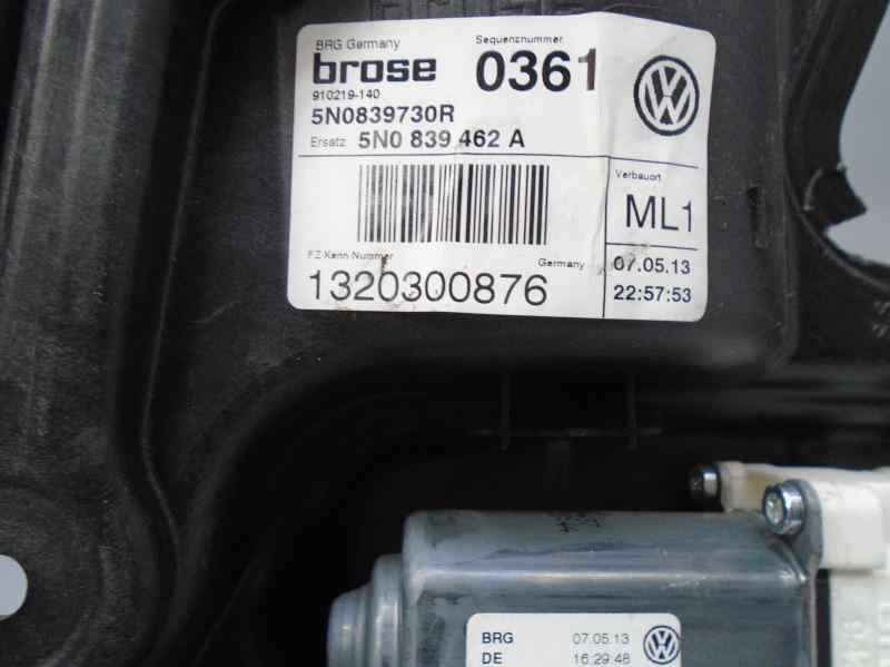 VOLKSWAGEN Tiguan 1 generation (2007-2017) Aizmugurējo labo durvju logu pacēlājs 5N0839462A 22128541