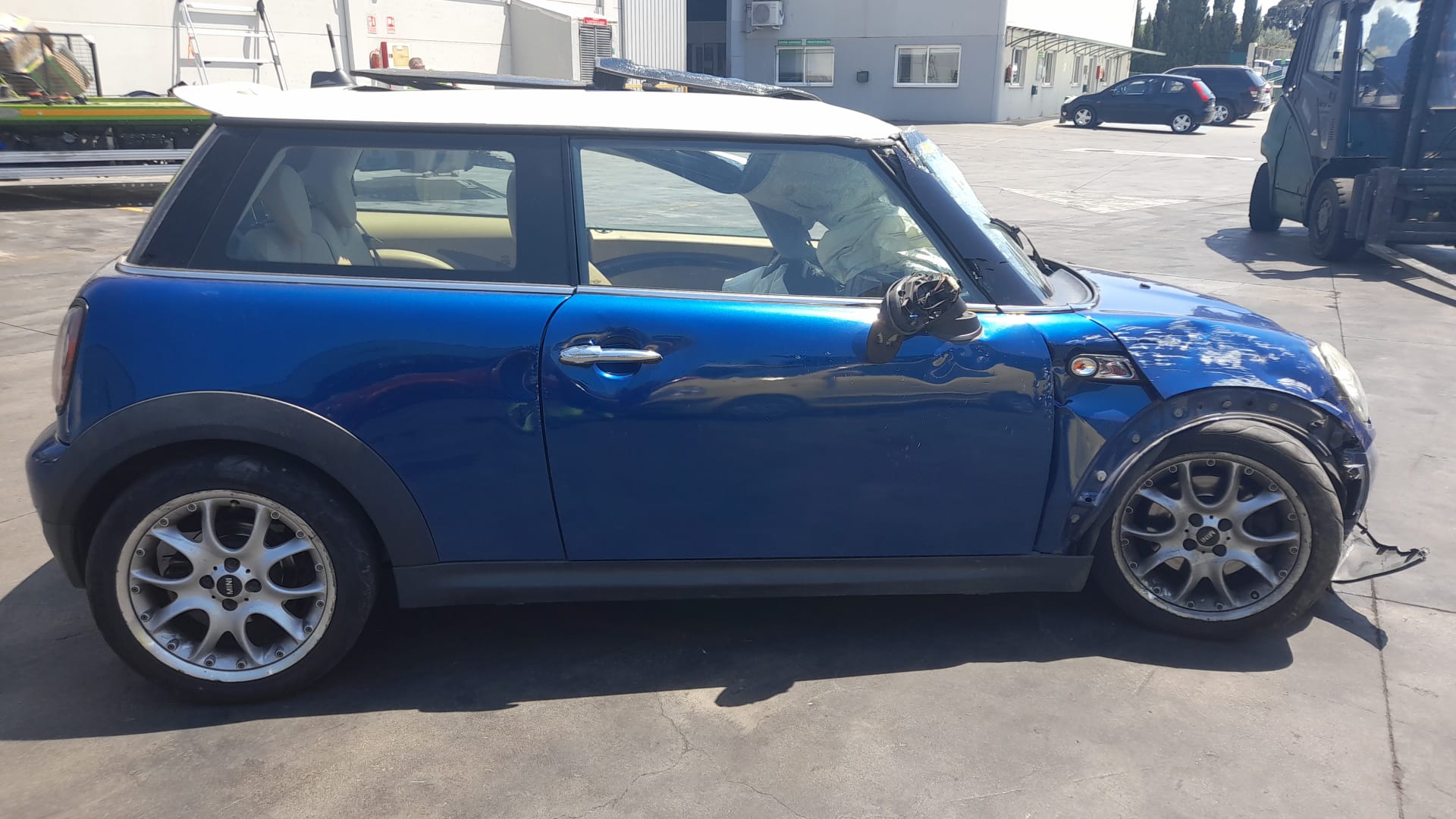 MINI Cooper R56 (2006-2015) Priekšējo kreiso durvju logu pacēlājs 51332756083 18571817