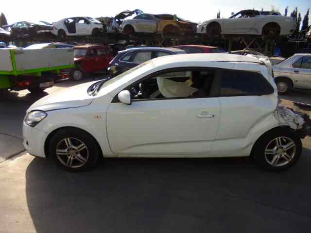 KIA Cee'd 1 generation (2007-2012) Höger sidospegel 876201HAD0 18388219