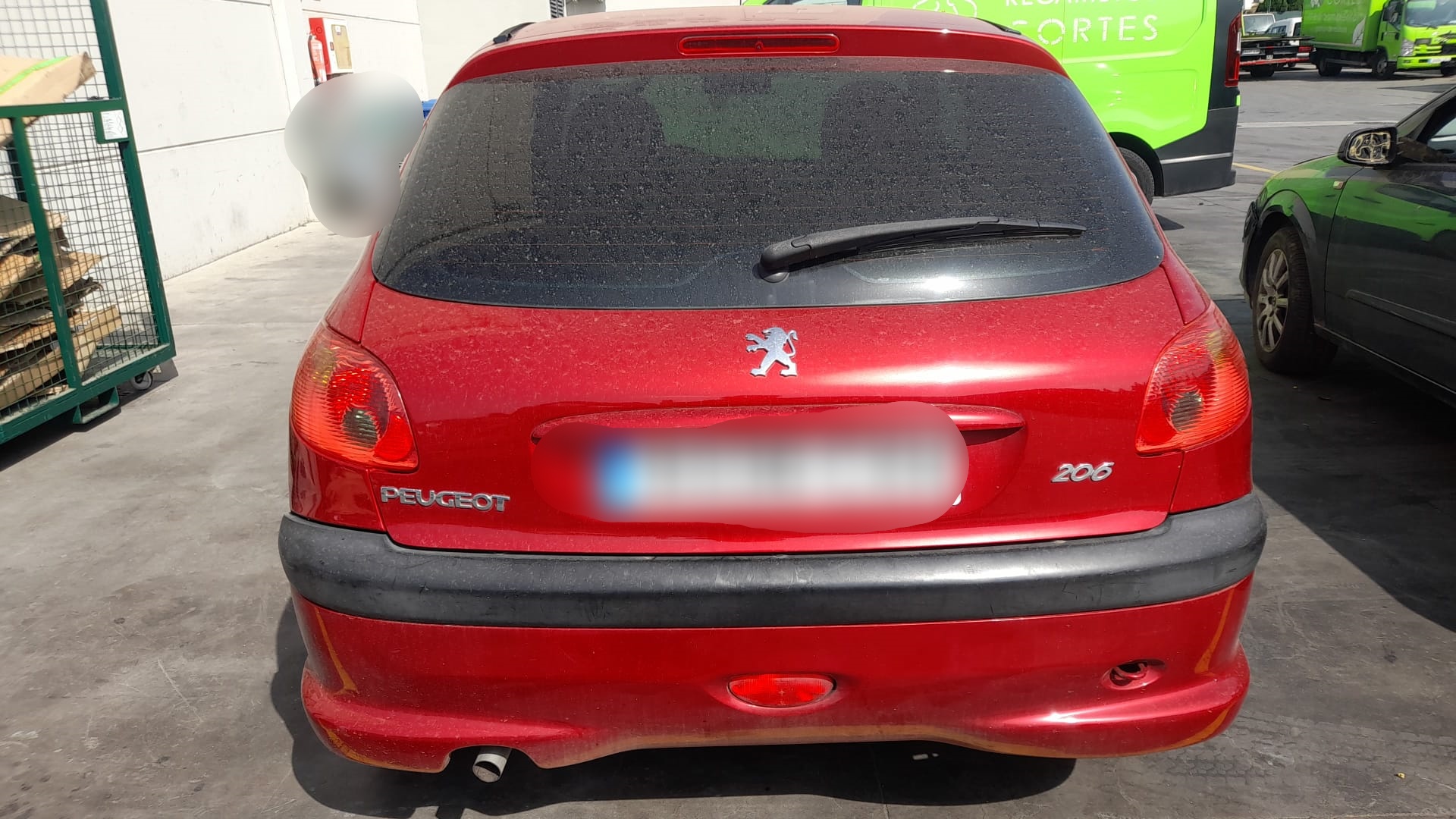 PEUGEOT 206 1 generation (1998-2009) Дверь передняя левая 9002K5 24012683