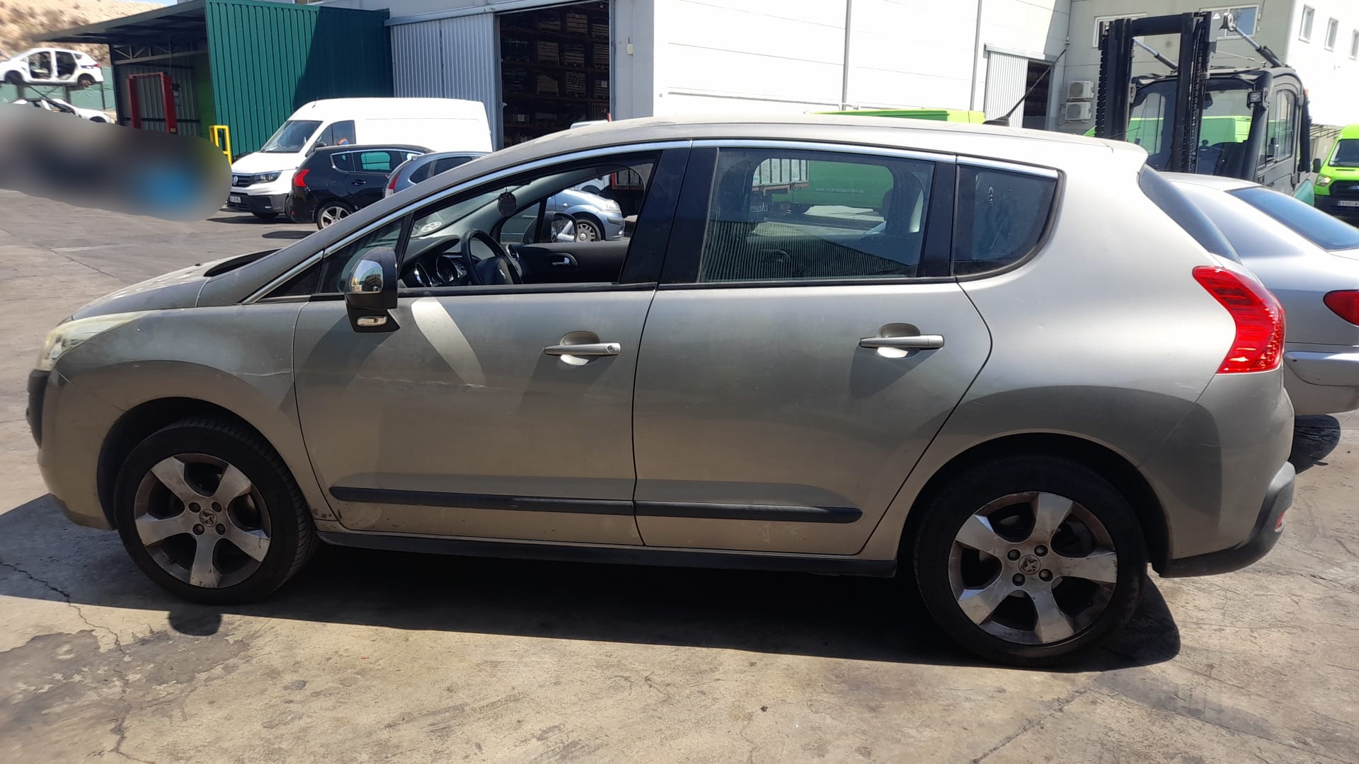 PEUGEOT 3008 1 generation (2010-2016) Bagklap vinduesviskermotor 6405JQ 24023082