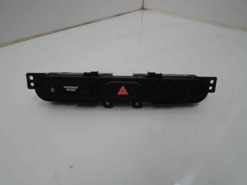 KIA Carens 3 generation (RP) (2013-2019) Bouton de danger 299120106 18459635