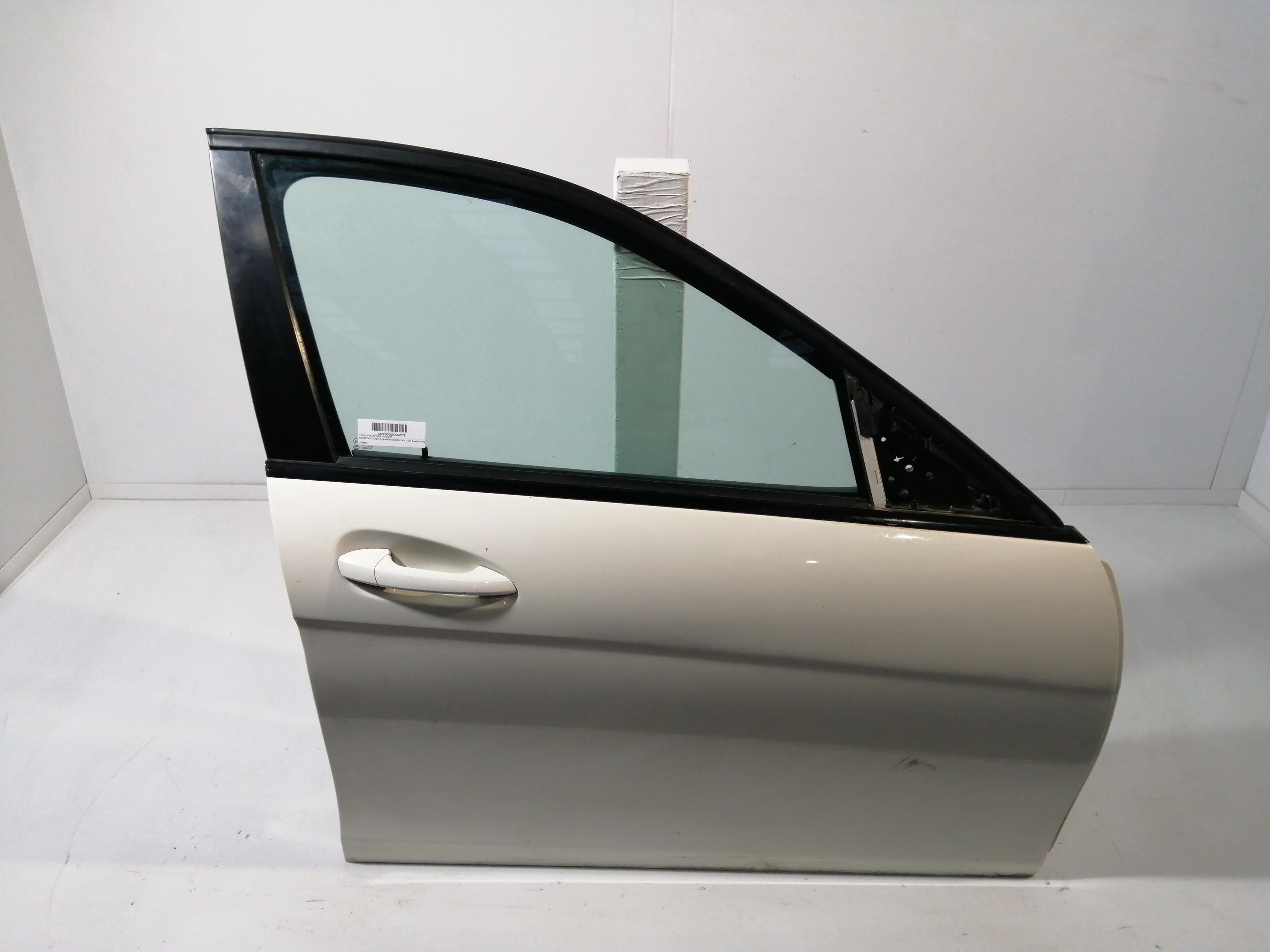 MERCEDES-BENZ C-Class W204/S204/C204 (2004-2015) Front Right Door A2047206000 22738848