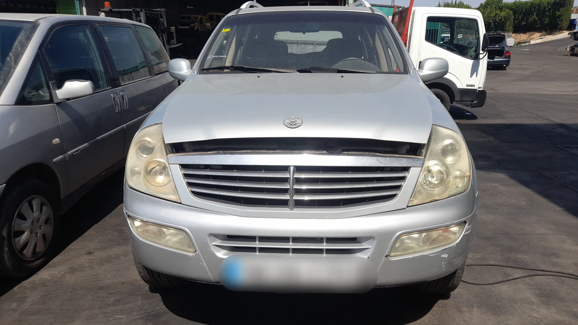 SSANGYONG Rexton Y200 (2001-2007) Левая противотуманка переднего бампера SINPORTALAMPARAS 20487447