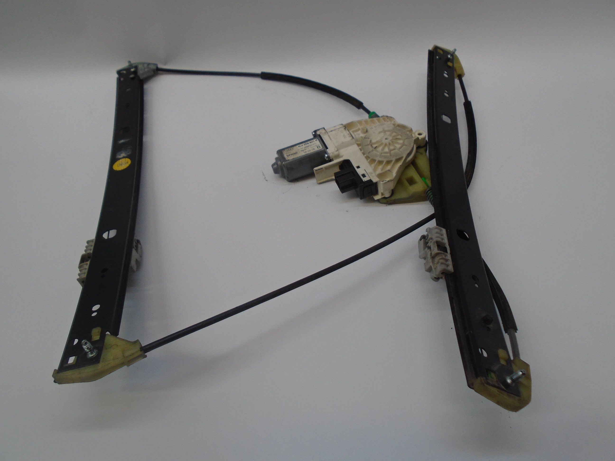 AUDI Q7 4L (2005-2015) Front Left Door Window Regulator 4L0837461E 18546476