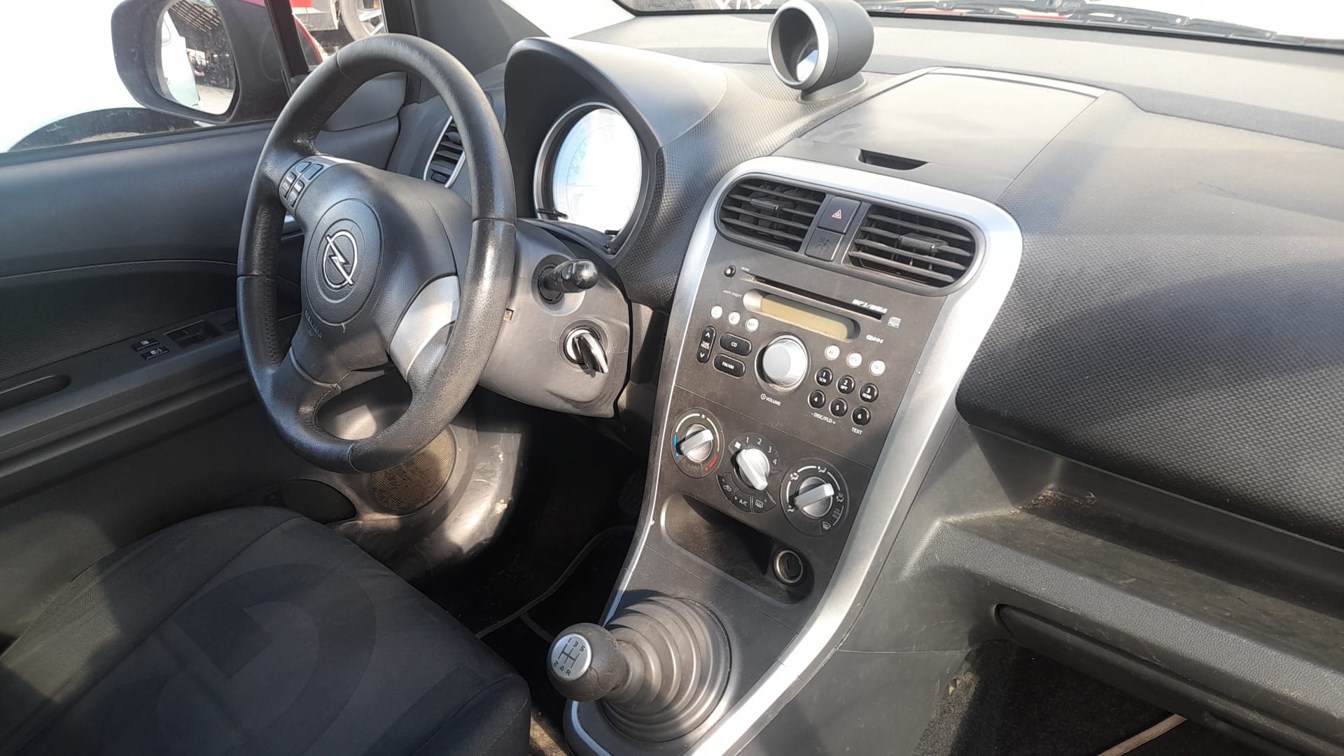 OPEL Agila 2 generation (2008-2015) Bakre höger bakljuslampa 93193680 18583579